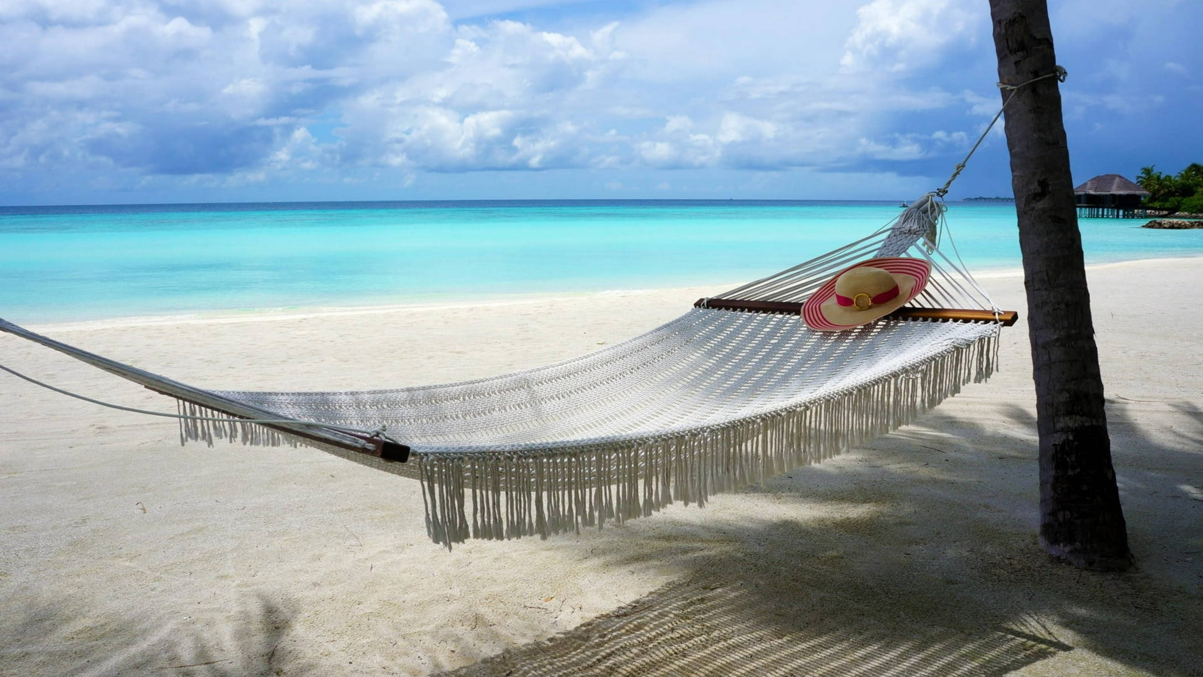 Maldives, white woven hammock, fringes, 4K Desktop Wallpaper