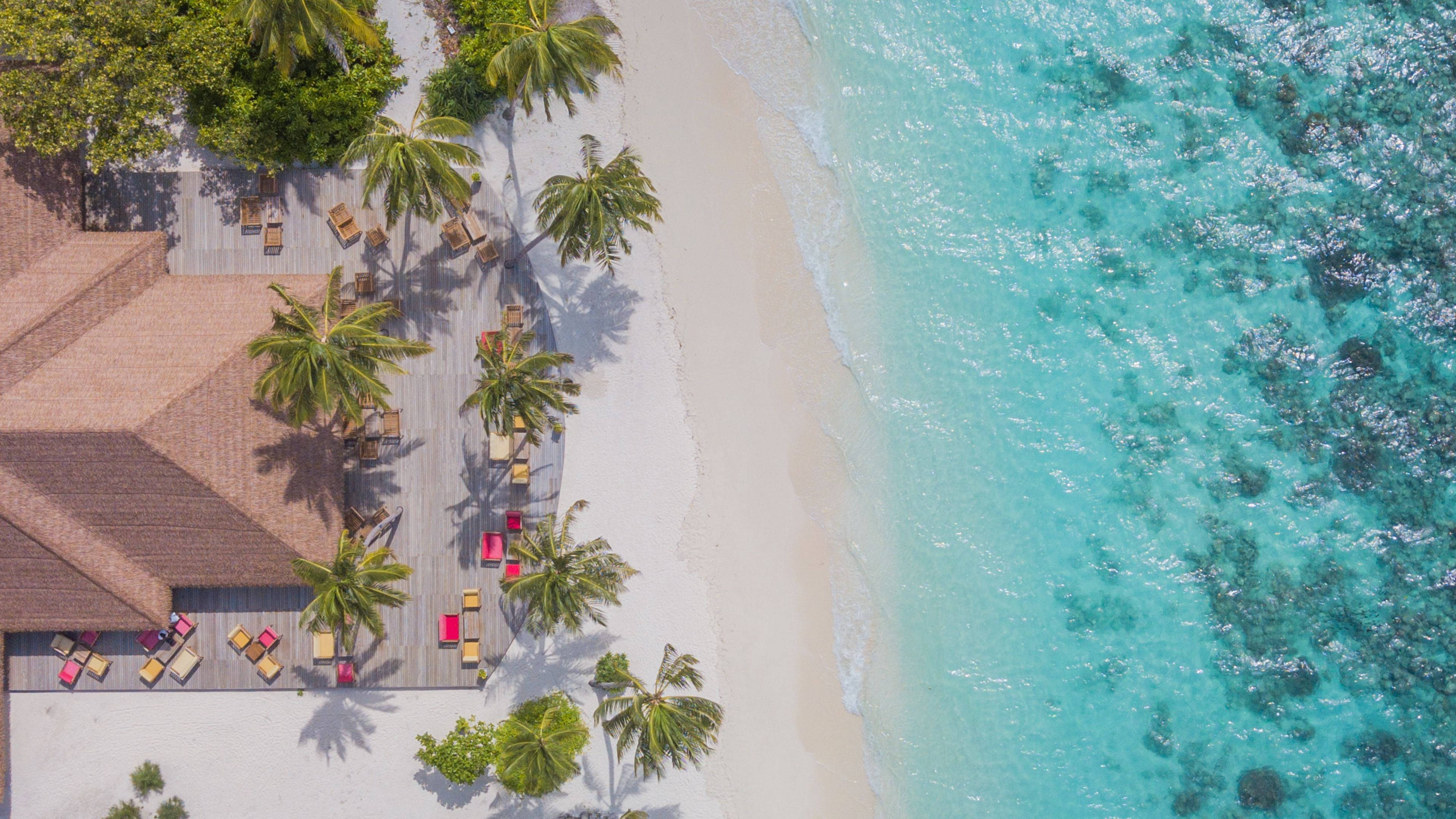 Maldives, beachside, aerial view, 4K Desktop Wallpaper