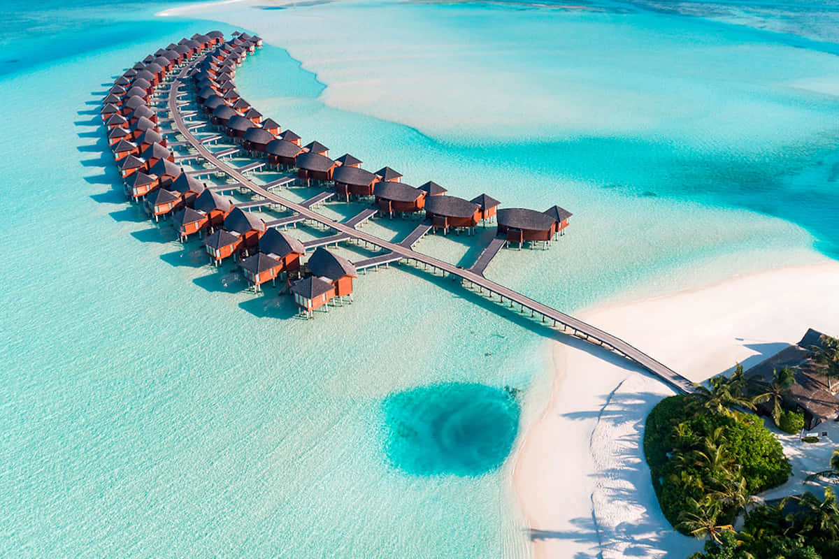 Maldives, overwater bungalow resort, curved overwater bungalow, SD Desktop Wallpaper