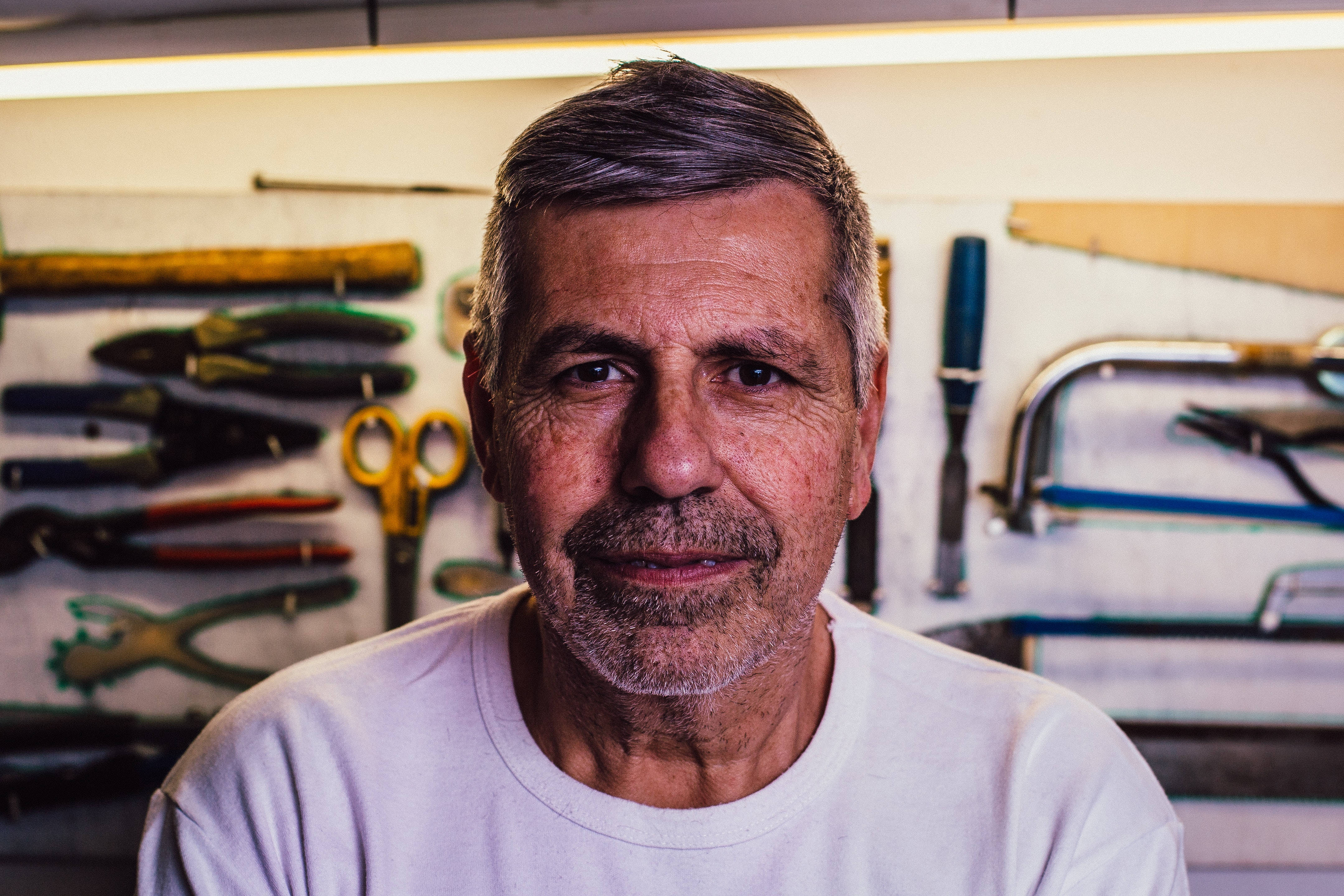 elderly man, grizzled craftsman, gray hair, 4K Desktop Wallpaper