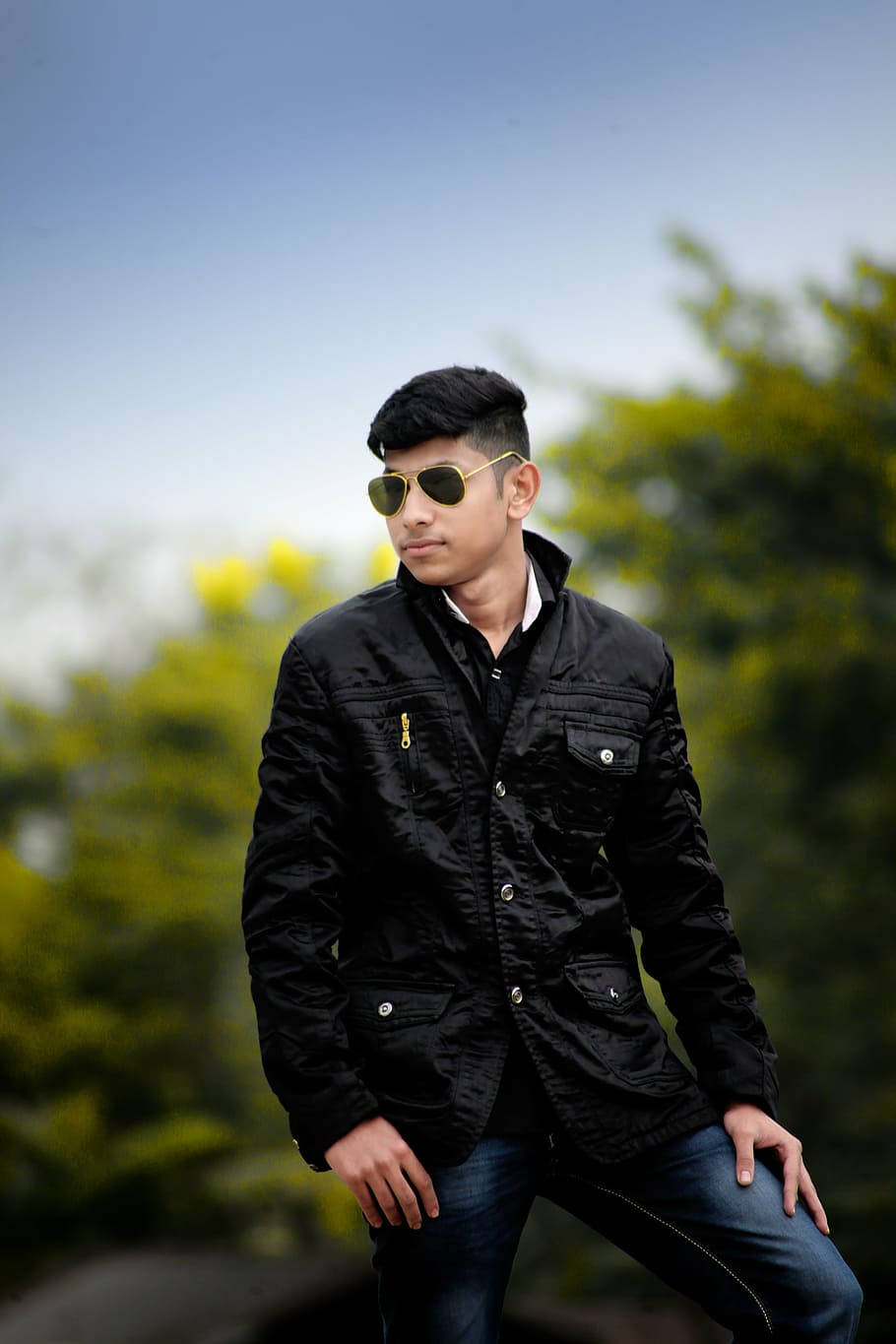 Indian male fashion model, black jacket, sunglasses, HD Phone Wallpaper