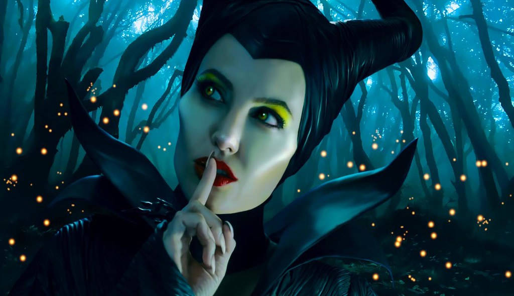 Maleficent, glowing green eyes, red lips, SD Desktop Wallpaper