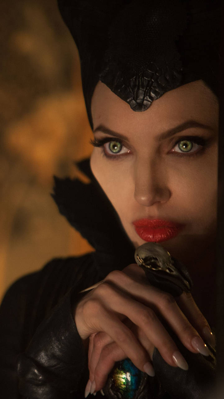 Maleficent, green eyes, red lips, HD Phone Wallpaper