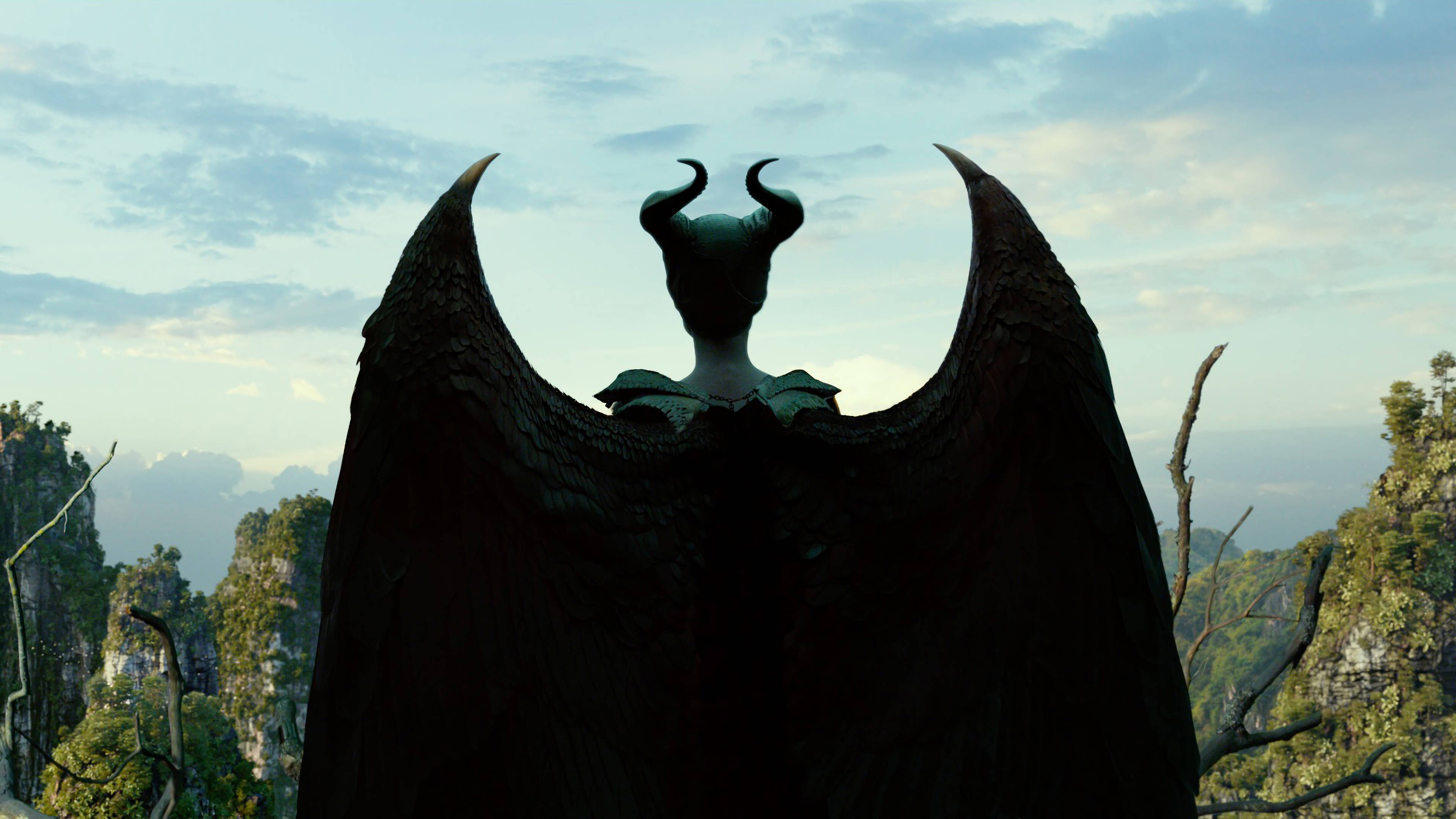Maleficent, moors, cloudy sky, 4K Desktop Wallpaper