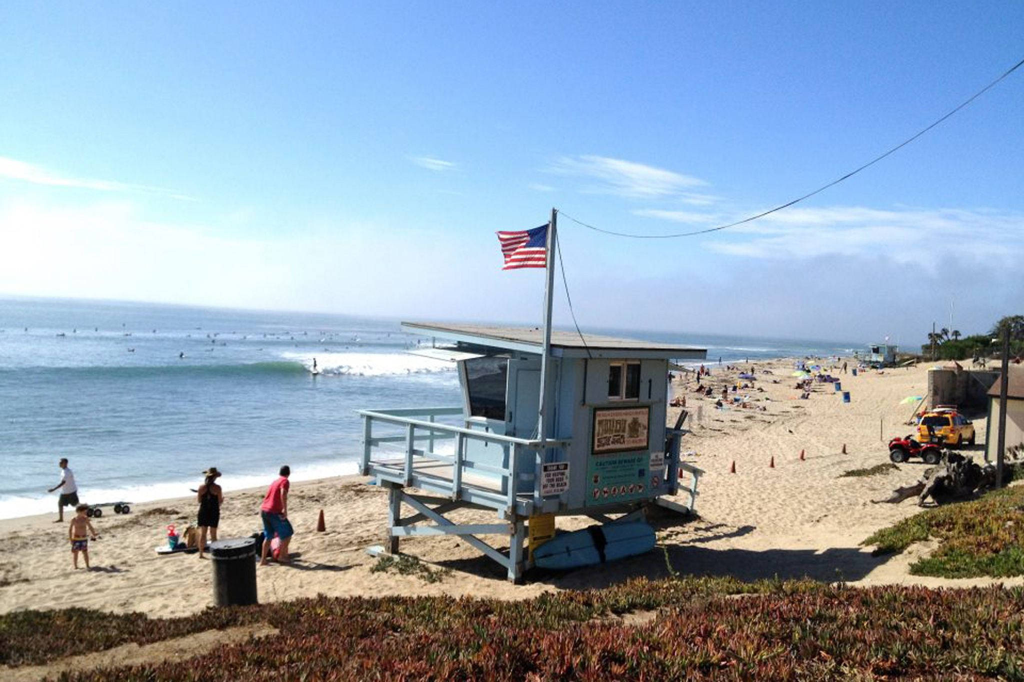 Malibu California, American flag, light blue lifeguard tower, Full HD Desktop Wallpaper