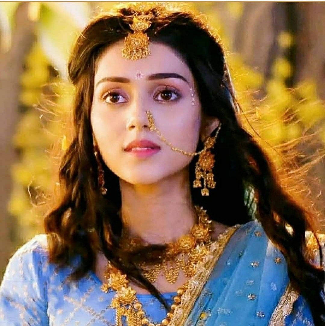 Mallika Singh, blue dress, ornate golden jewelry, SD Phone Wallpaper