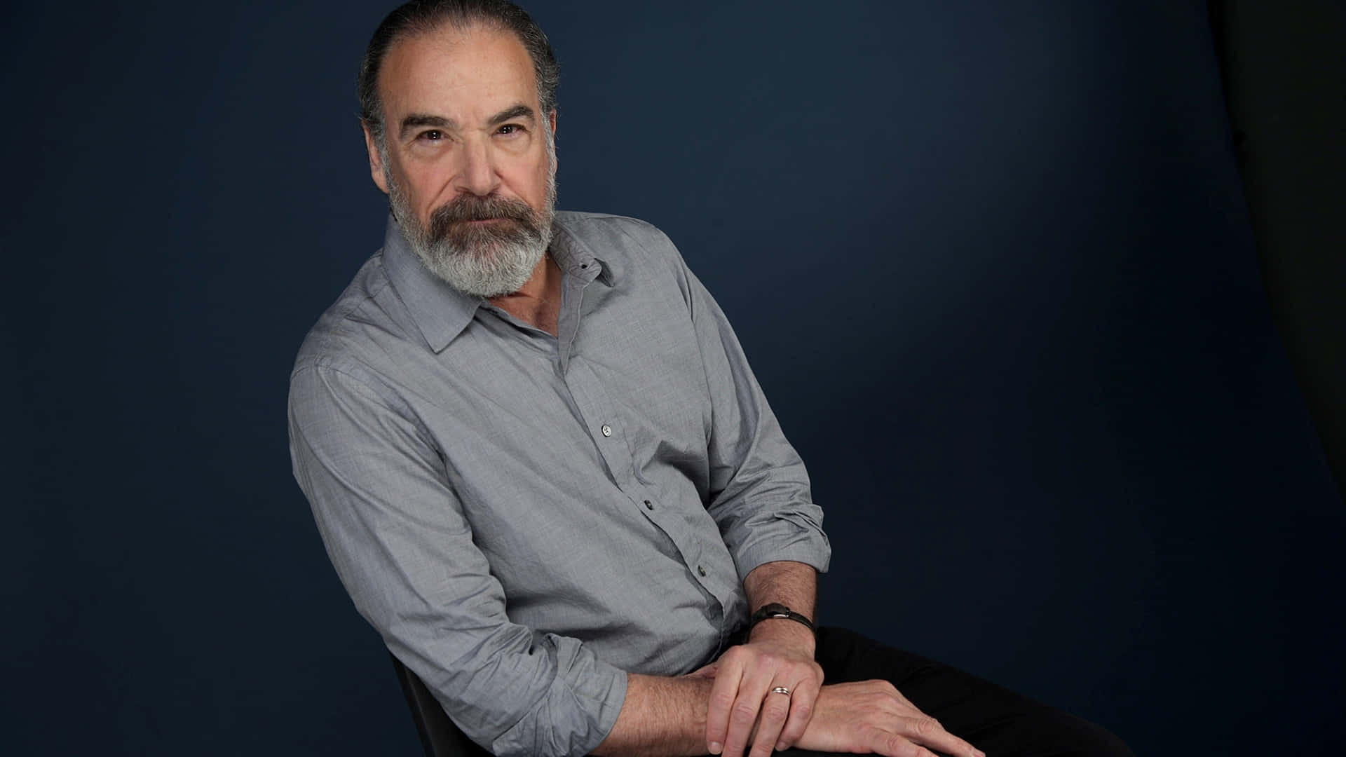 Mandy Patinkin, gray beard, dark blue studio backdrop, Full HD Desktop Wallpaper