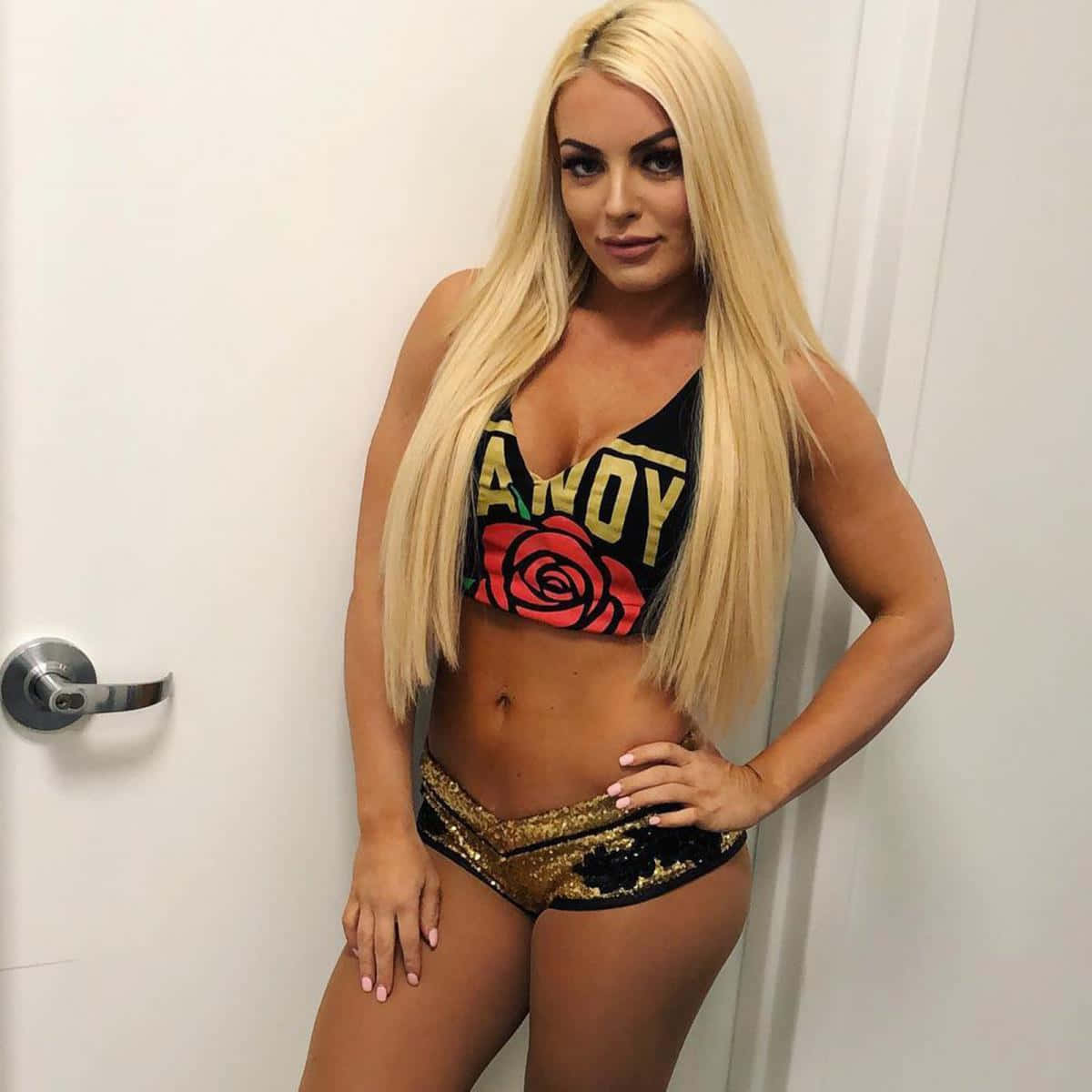 Mandy Rose, black crop top, red rose, SD Desktop Wallpaper