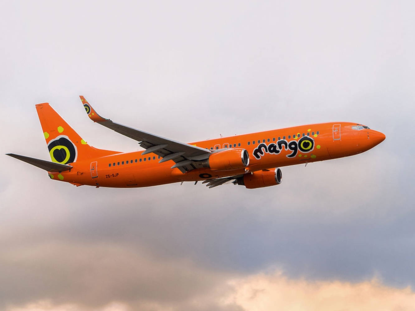 Mango Airlines, orange, cloudy sky, HD Desktop Wallpaper