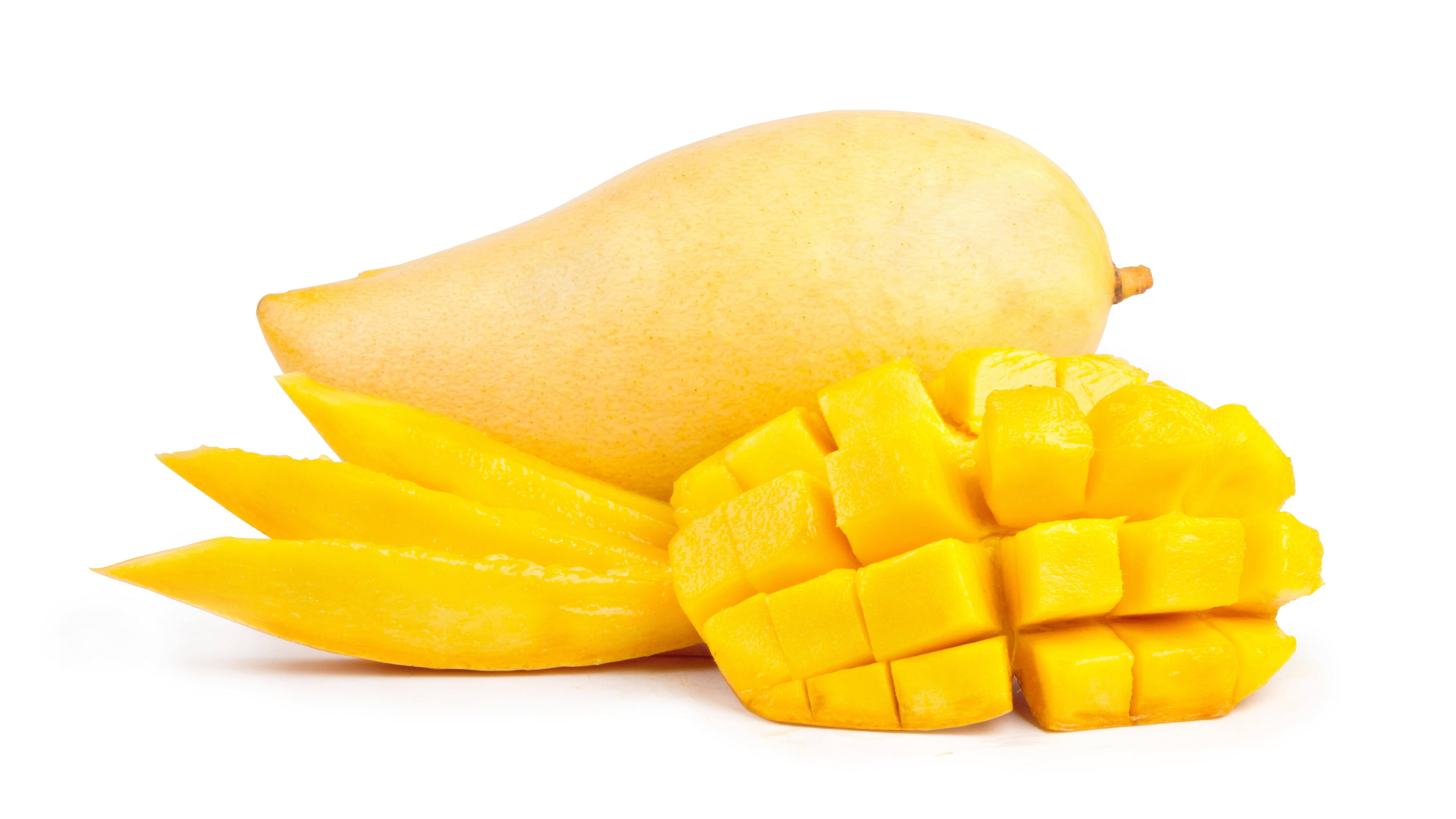 ripe mango fruit, vibrant yellow, diced mango pieces, 8K Desktop Wallpaper