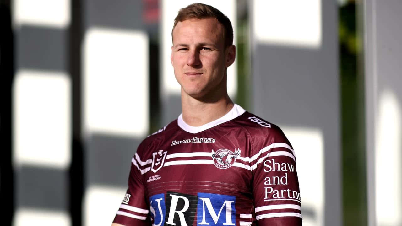 Manly Sea Eagles, maroon and white jersey, rugby league player, HD Desktop Wallpaper