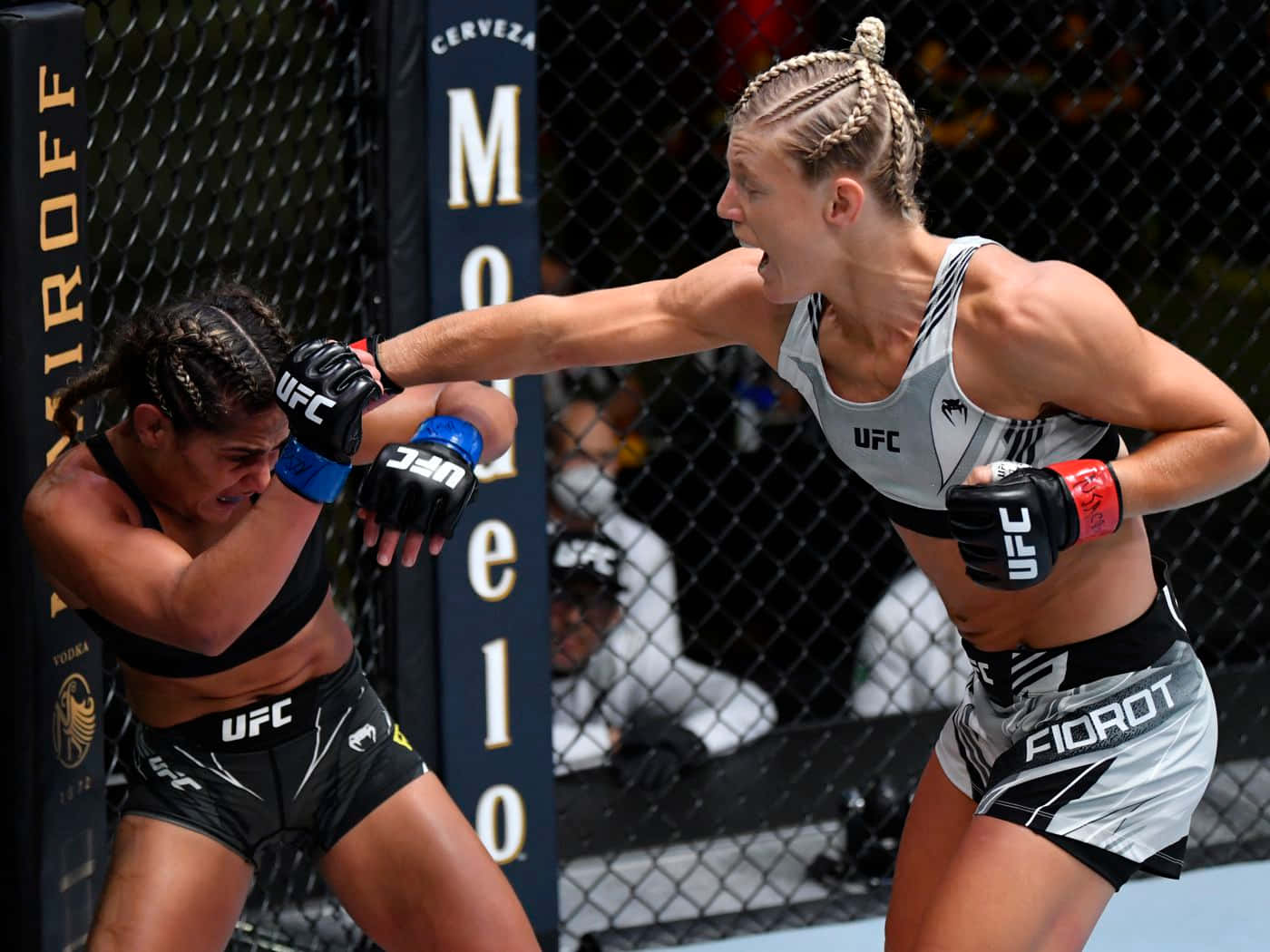Manon Fiorot, UFC fighters, octagon, HD Desktop Wallpaper