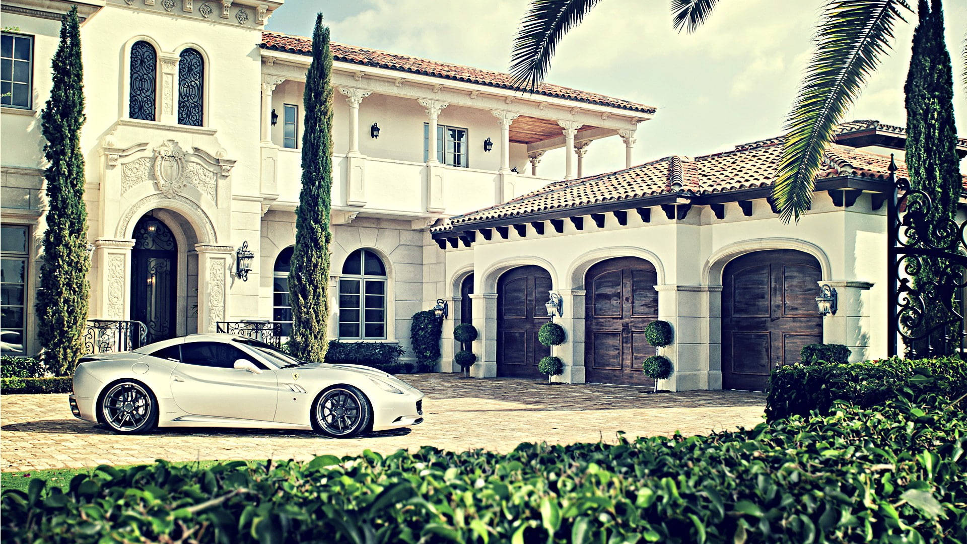 white mansion, white Ferrari, Mediterranean-style mansion, Full HD Desktop Wallpaper