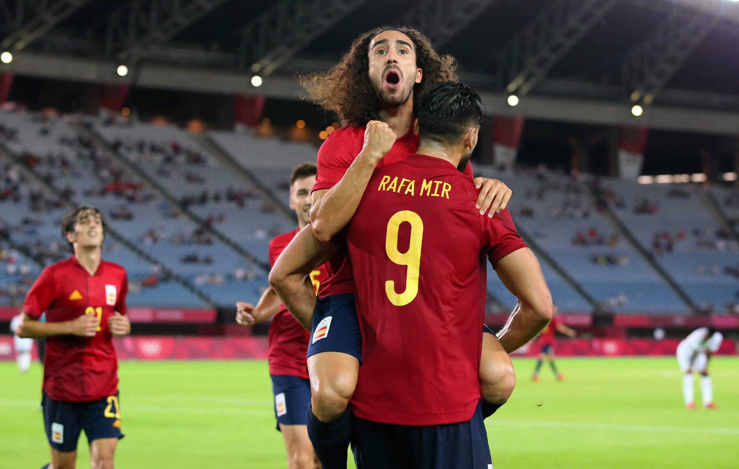 Marc Cucurella, Spanish soccer players, celebrate a goal, 2K Desktop Wallpaper