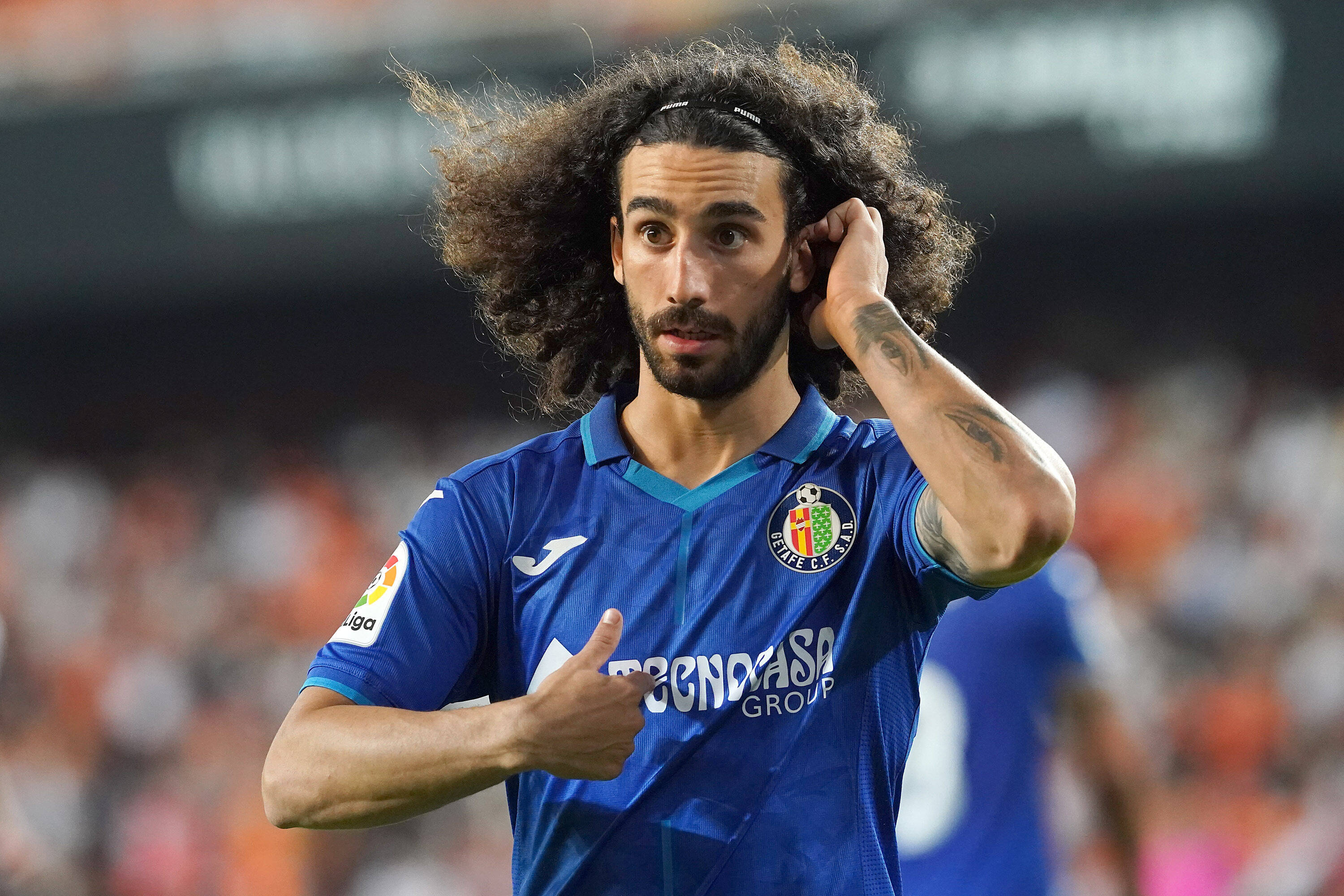 Marc Cucurella, wild curly hair, tattoos, 2K Desktop Wallpaper