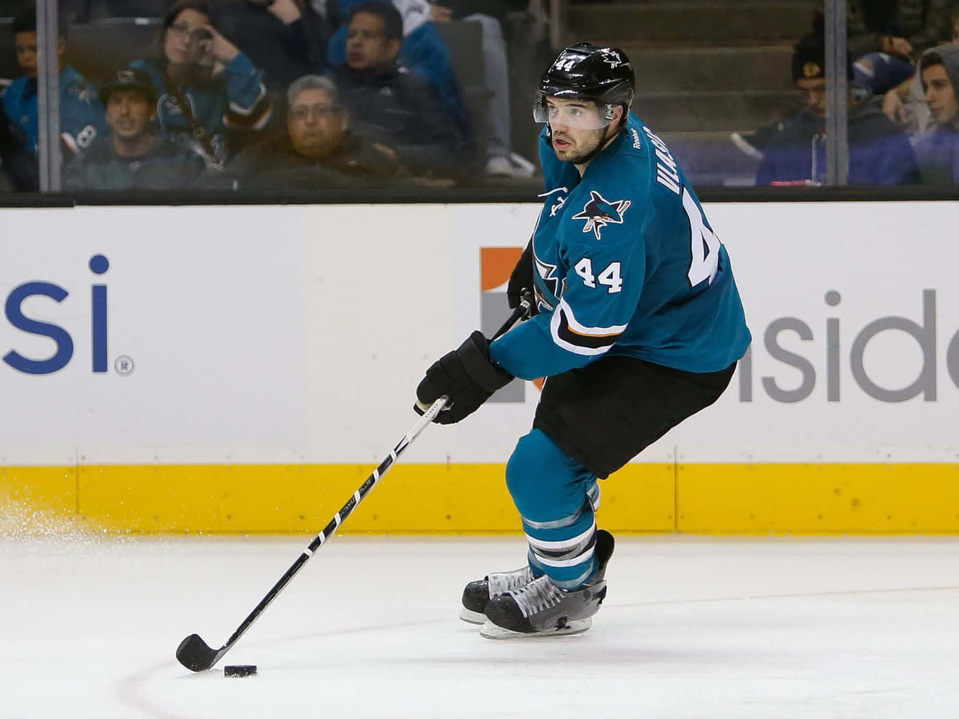 Marc Edouard Vlasic, teal Sharks jersey, number 44, HD Desktop Wallpaper