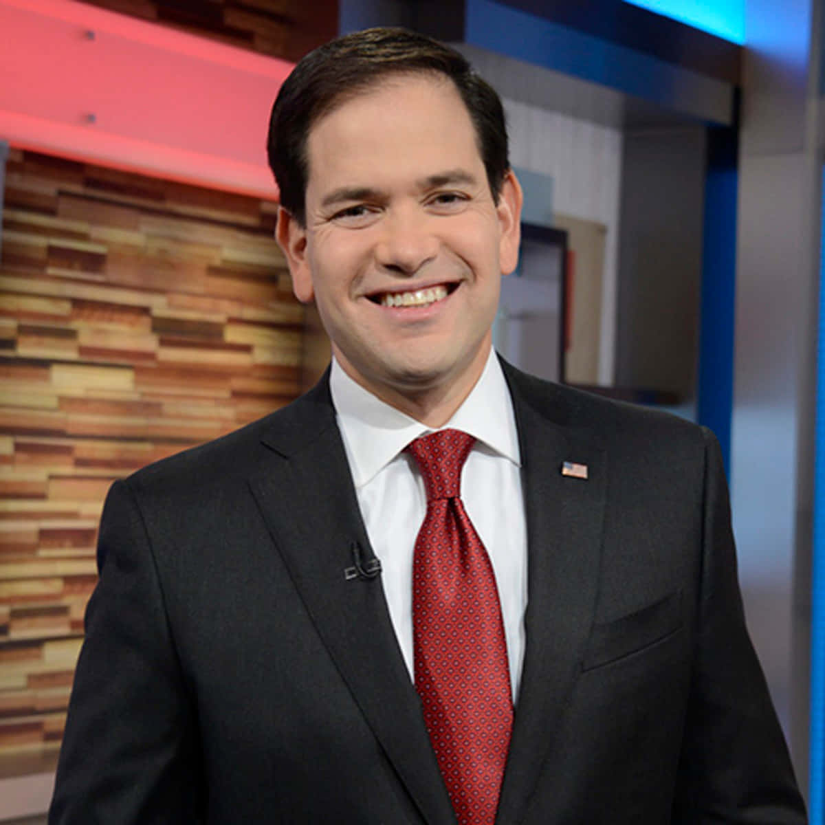 Marco Rubio, dark suit, red patterned tie, SD Desktop Wallpaper