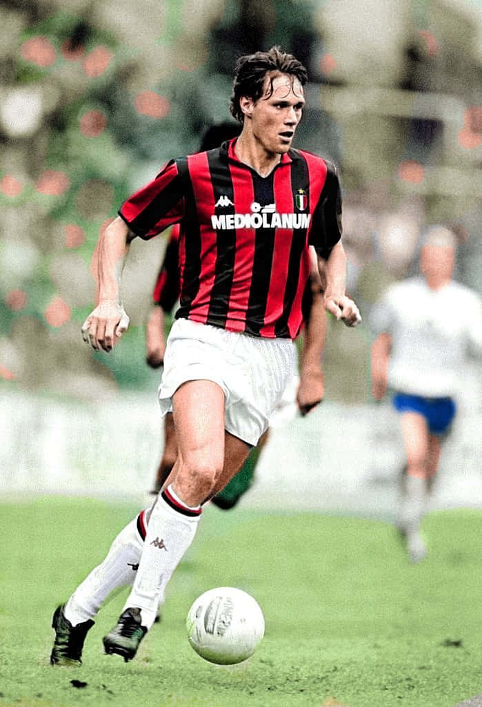 Marco Van Basten, red and black striped jersey, white ball, SD Phone Wallpaper
