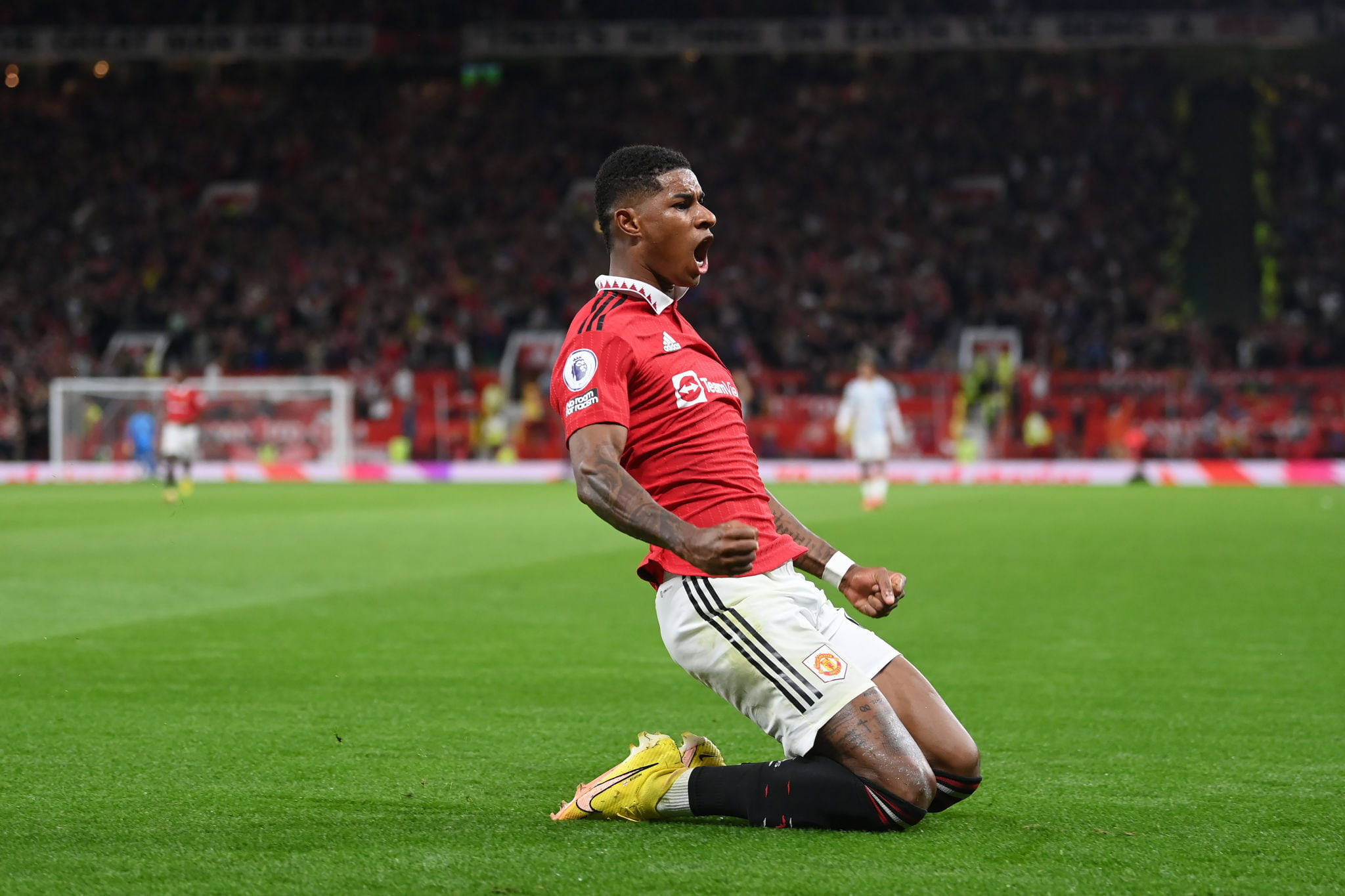 Marcus Rashford, red jersey, vibrant green pitch, Full HD Desktop Wallpaper