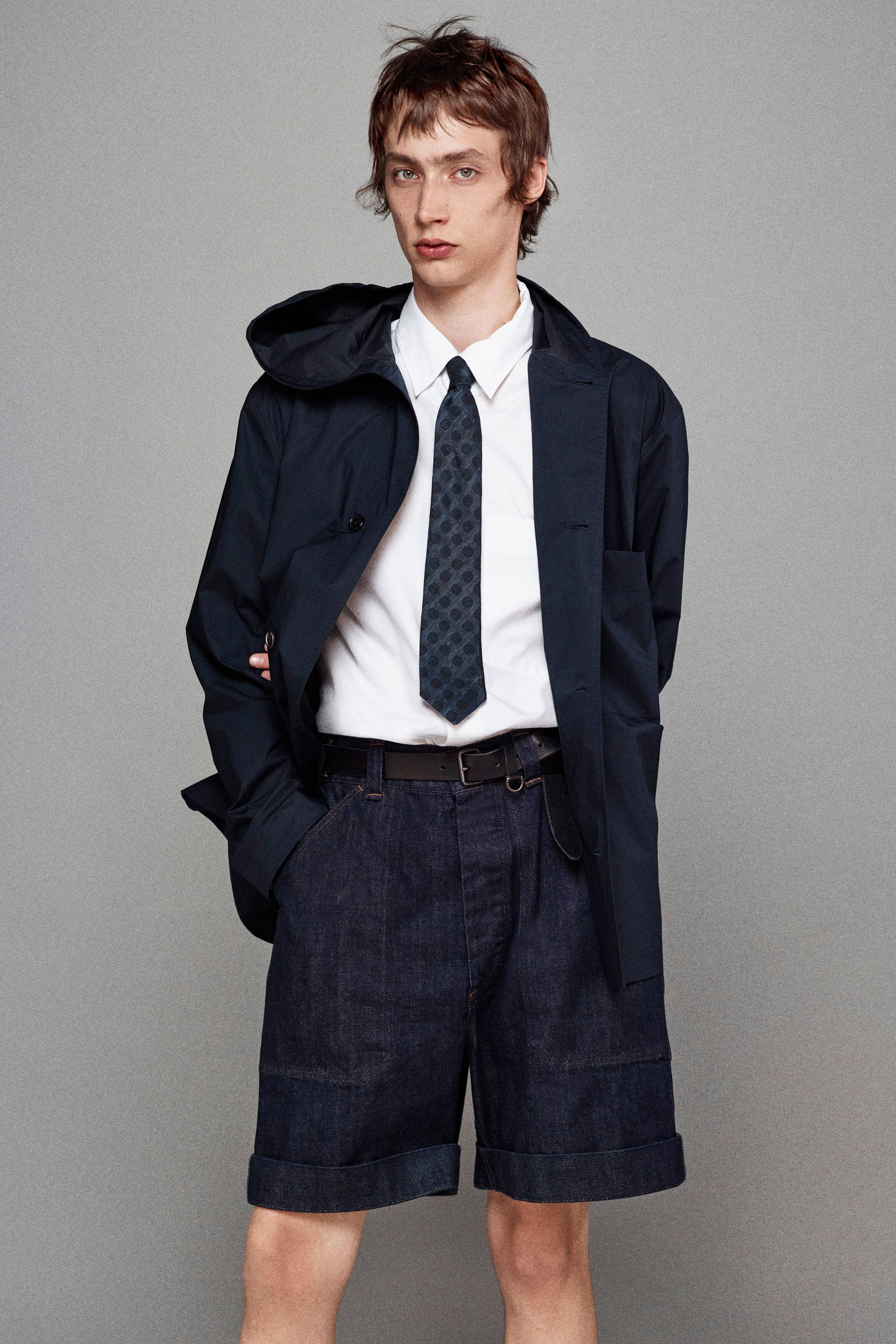 Margaret Howell, denim shorts, navy trench coat, 4K Phone Wallpaper