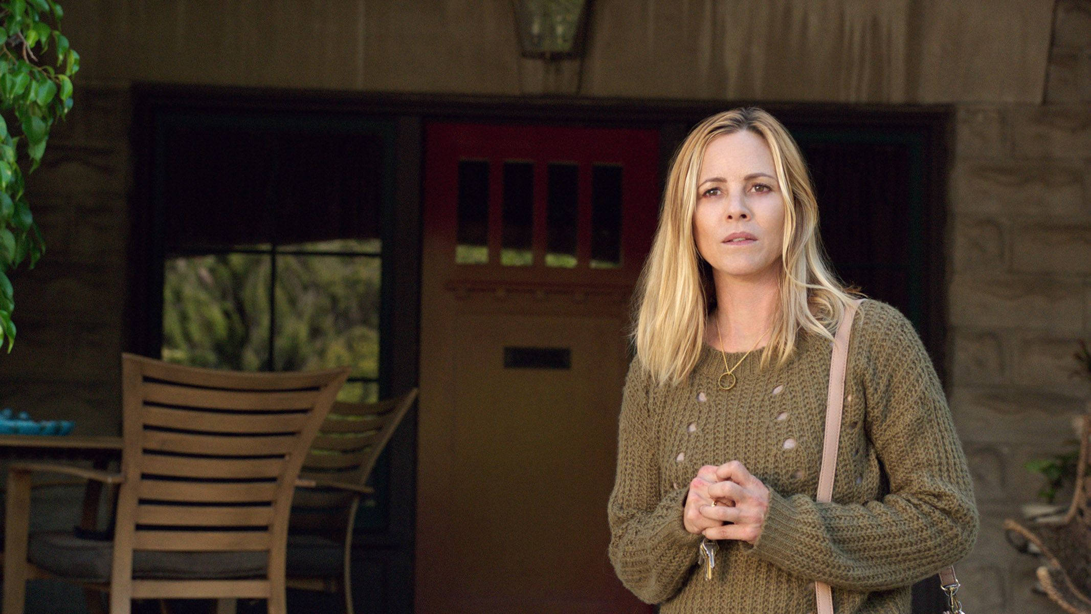 Maria Bello, green knit sweater, stone house, Full HD Desktop Wallpaper