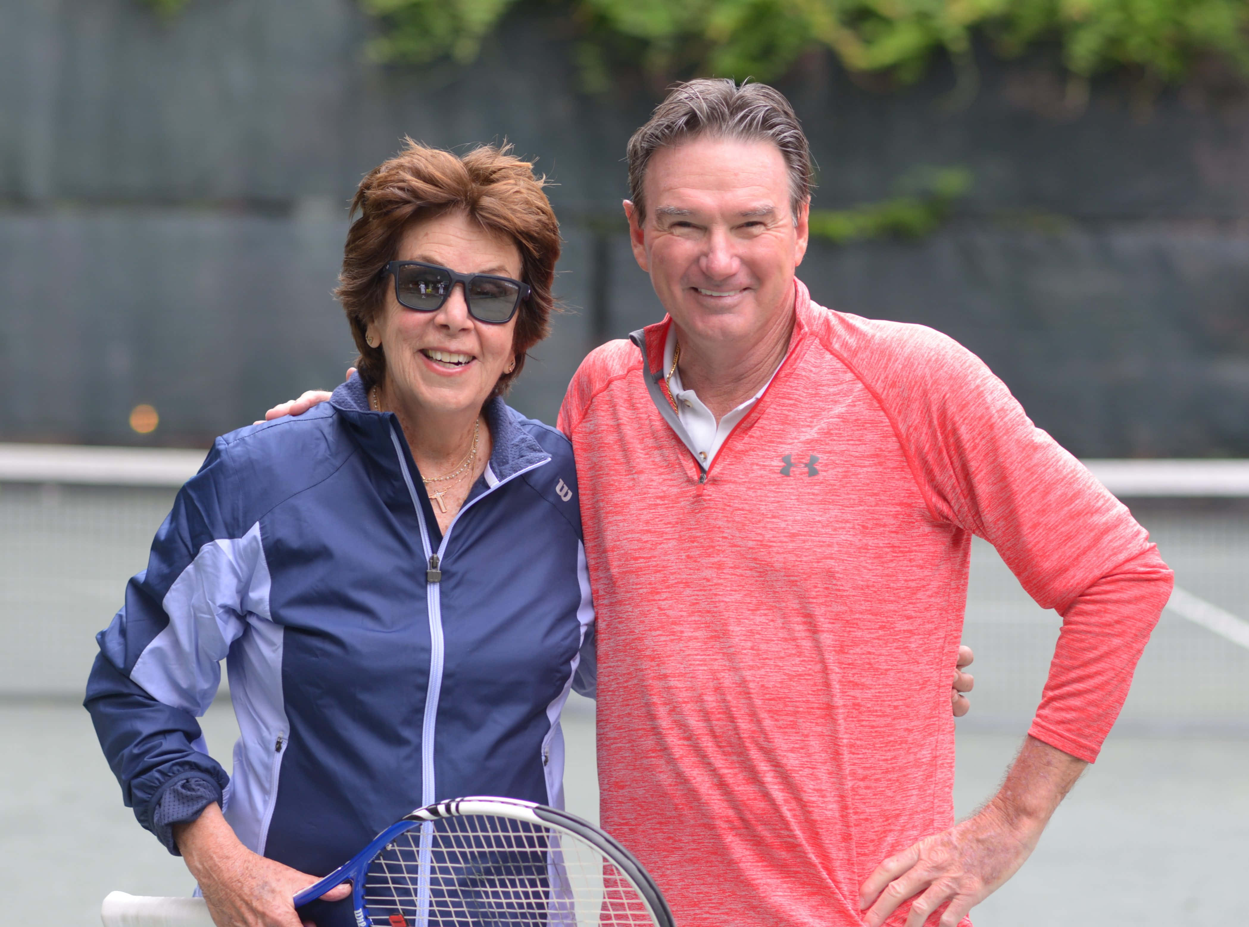 Maria Bueno, tennis court, racket, 4K Desktop Wallpaper