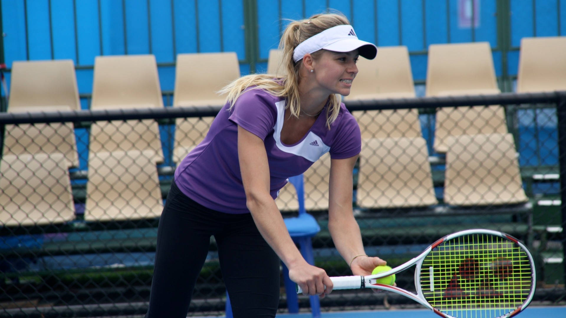 Maria Kirilenko, purple gear, blue court, Full HD Desktop Wallpaper