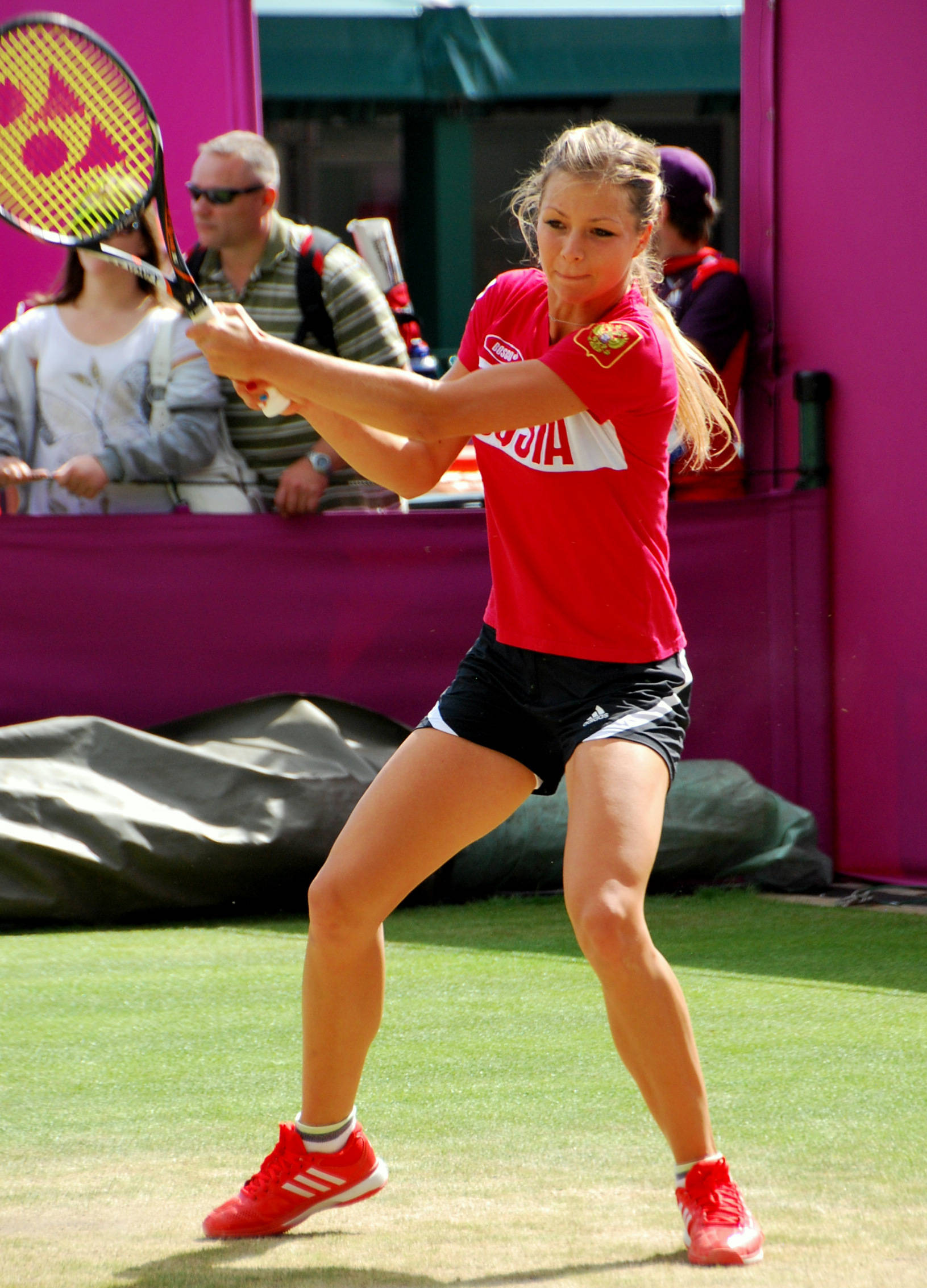 Maria Kirilenko, red Russia jersey, grass court, Full HD Phone Wallpaper