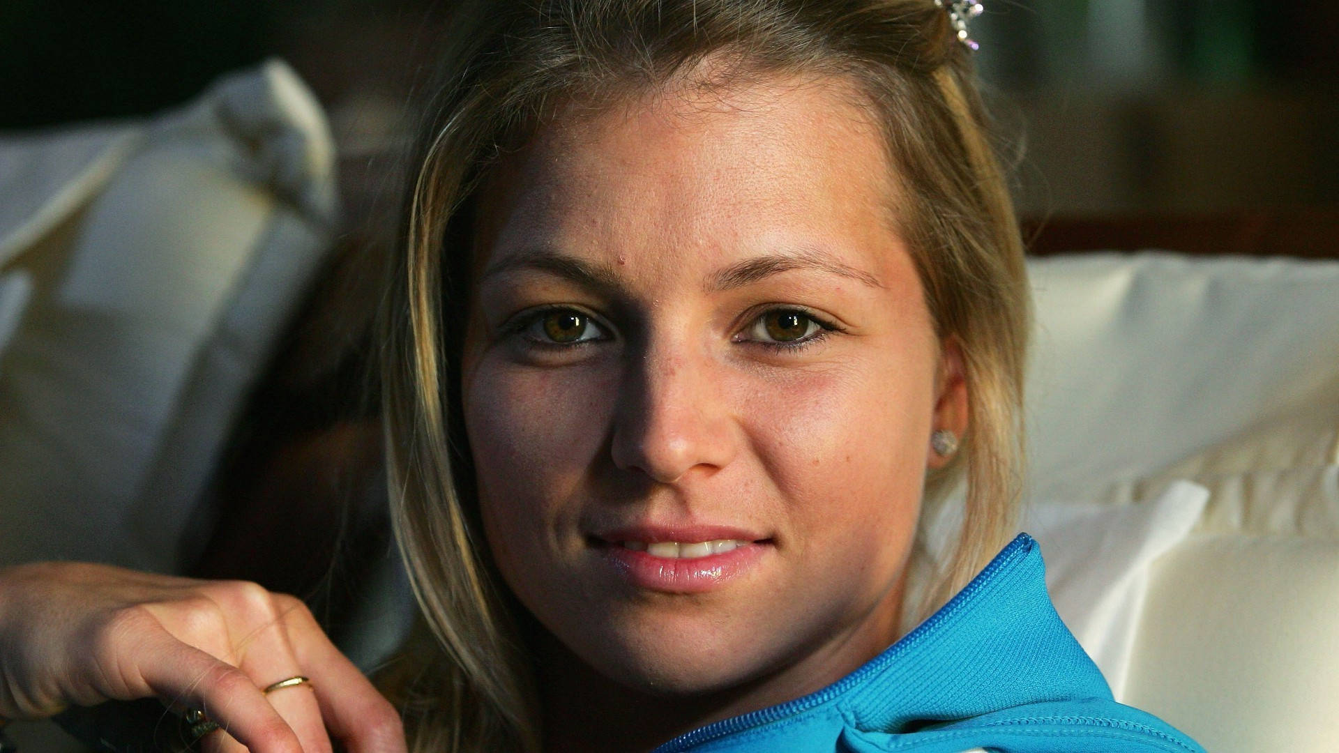 Maria Kirilenko, blonde hair, blue jacket, Full HD Desktop Wallpaper