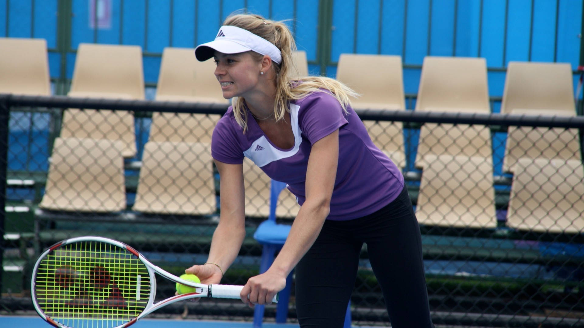 Maria Kirilenko, purple gear, blue court, Full HD Desktop Wallpaper
