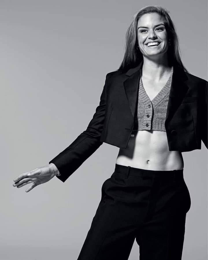 Maria Sakkari, cropped blazer, trousers, SD Phone Wallpaper