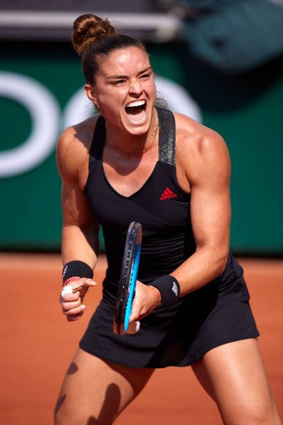 Maria Sakkari, forehand stroke, tennis court, SD Phone Wallpaper