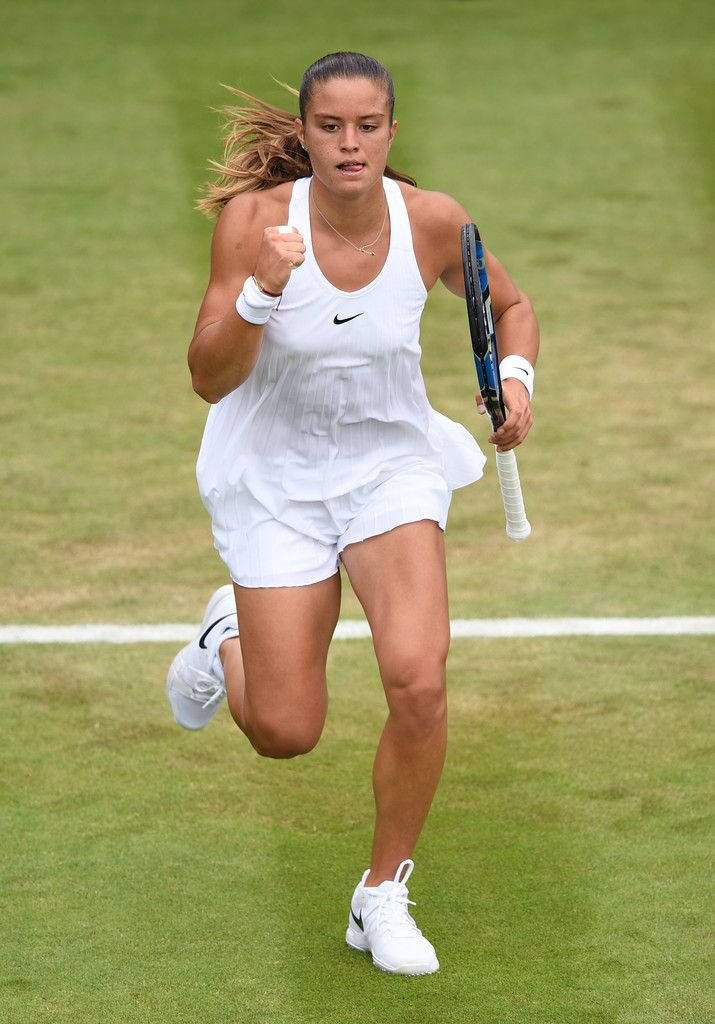 Maria Sakkari, white gear, grass court, SD Phone Wallpaper
