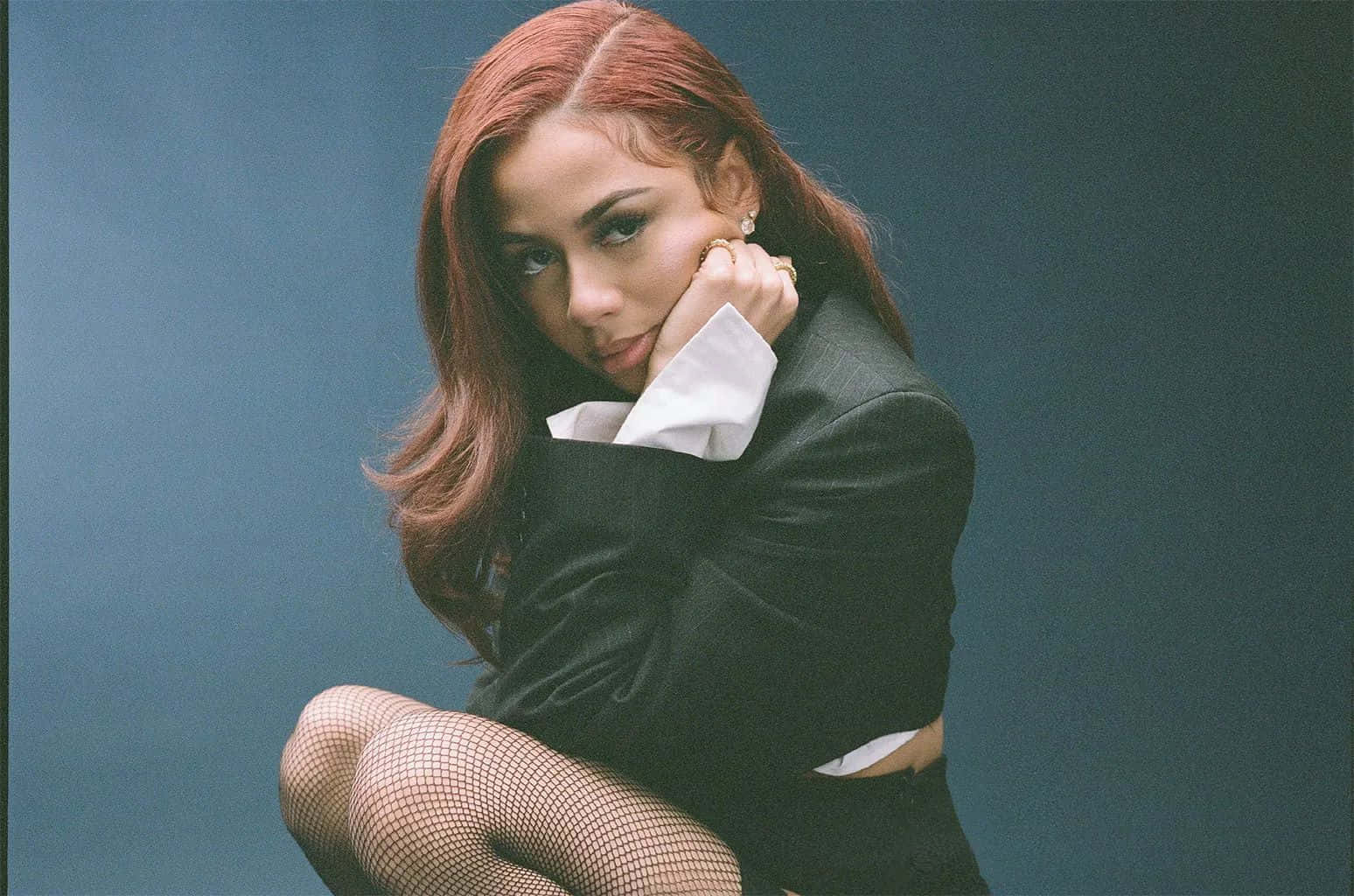 Mariah The Scientist, red hair, black suit, HD Desktop Wallpaper