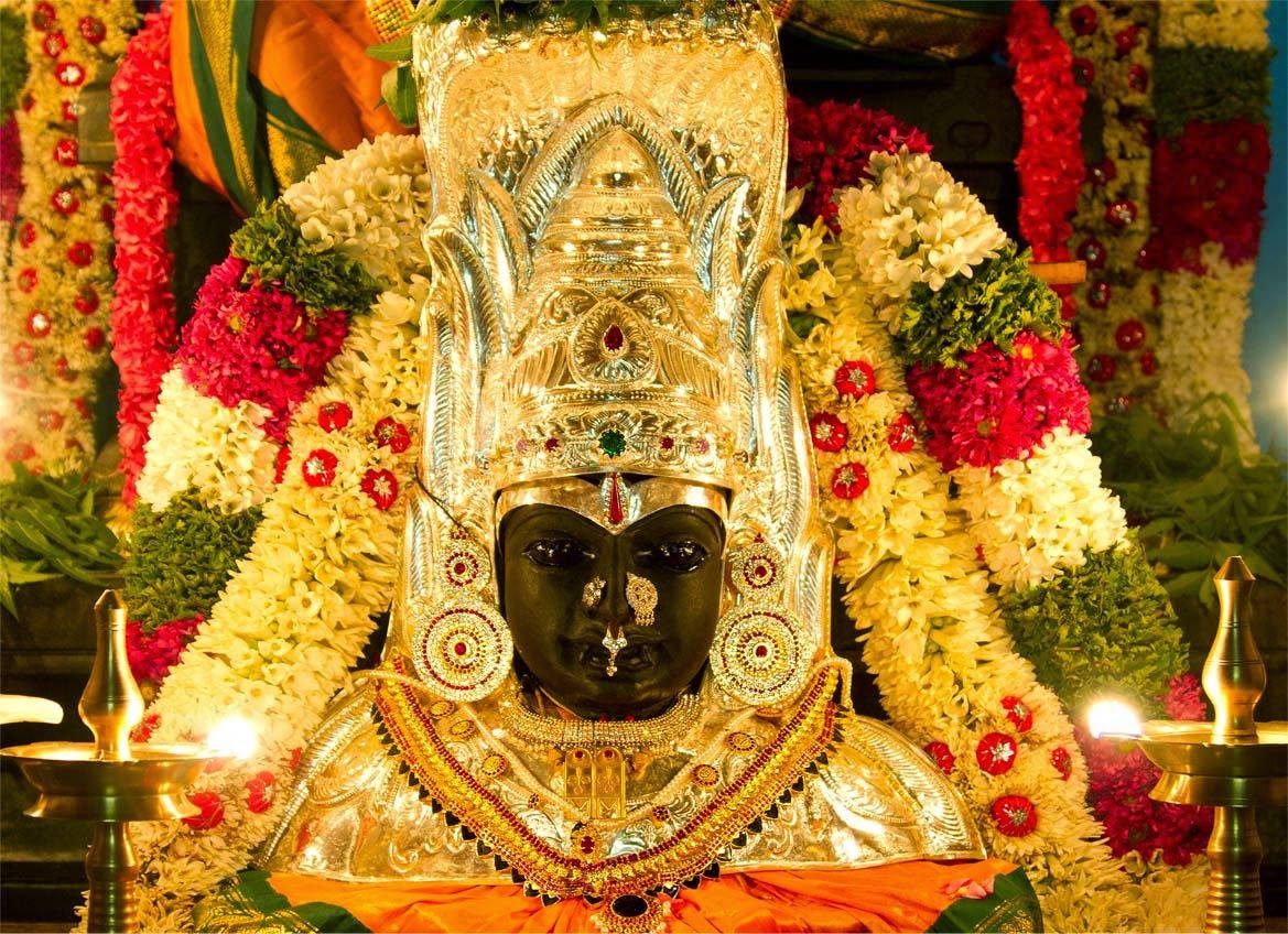 Mariamman, black statue, golden jewelry, SD Desktop Wallpaper