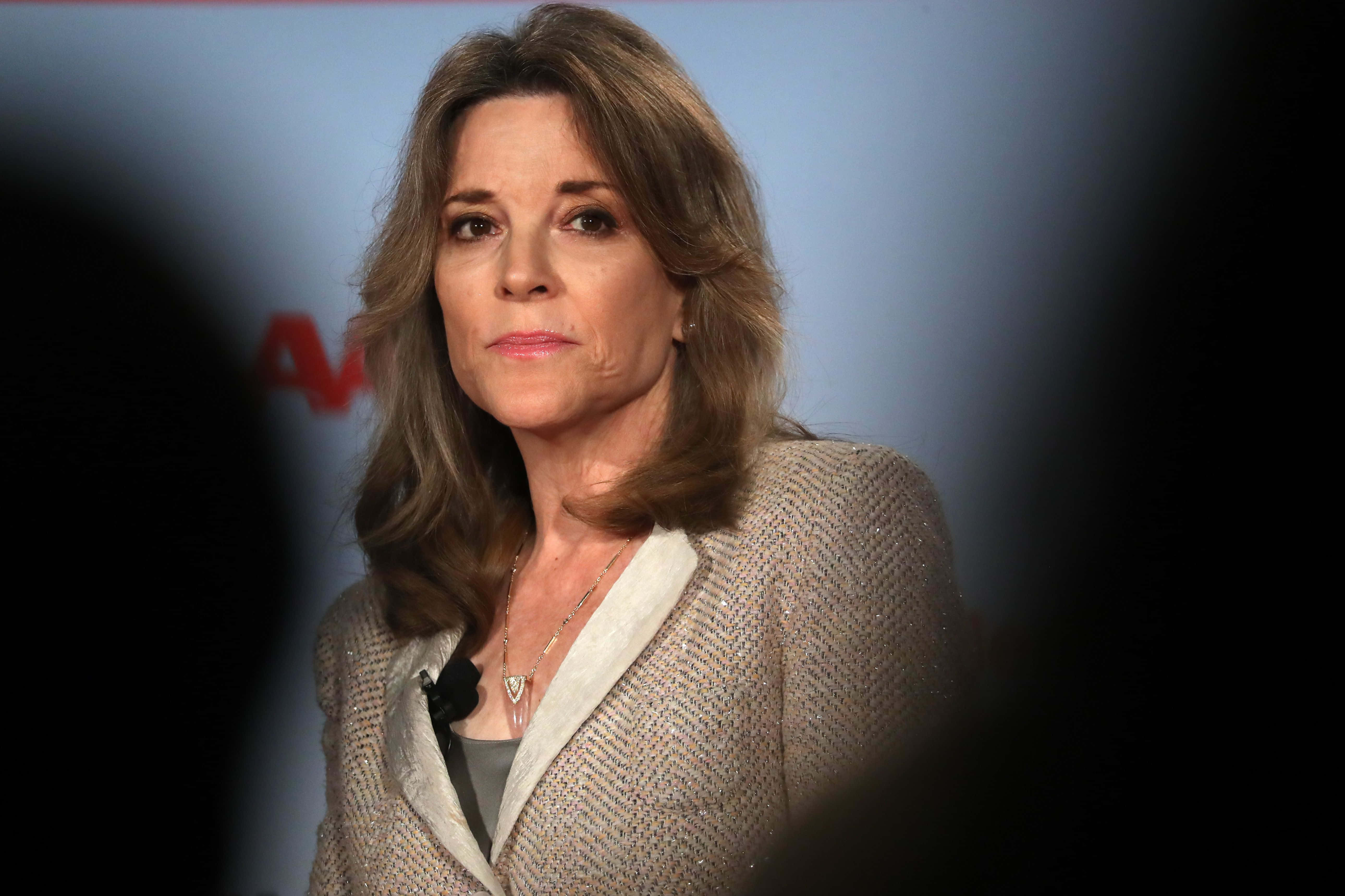 Marianne Williamson, beige blazer, white collar, 5K Desktop Wallpaper