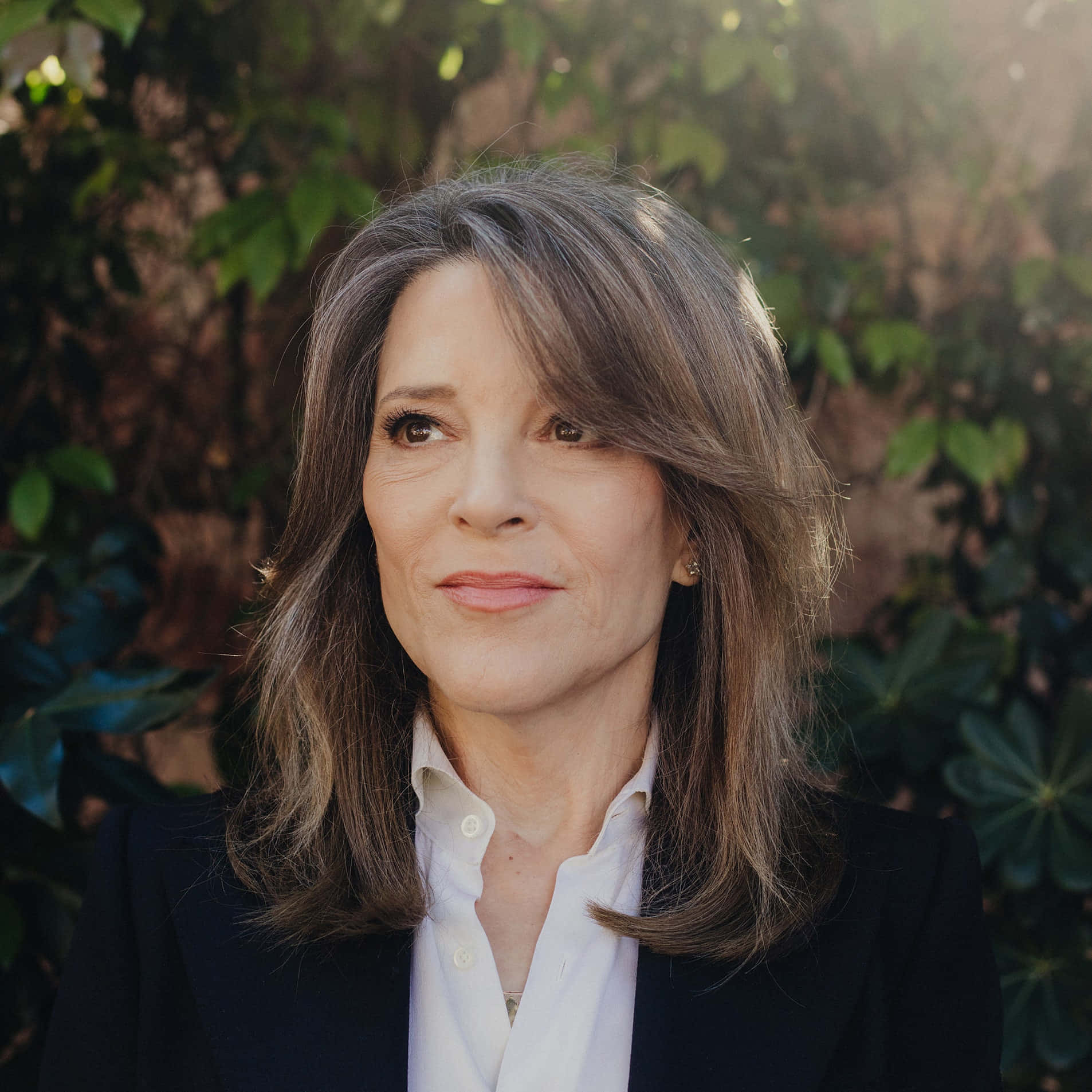 Marianne Williamson, gray-brown hair, black blazer, HD Desktop Wallpaper