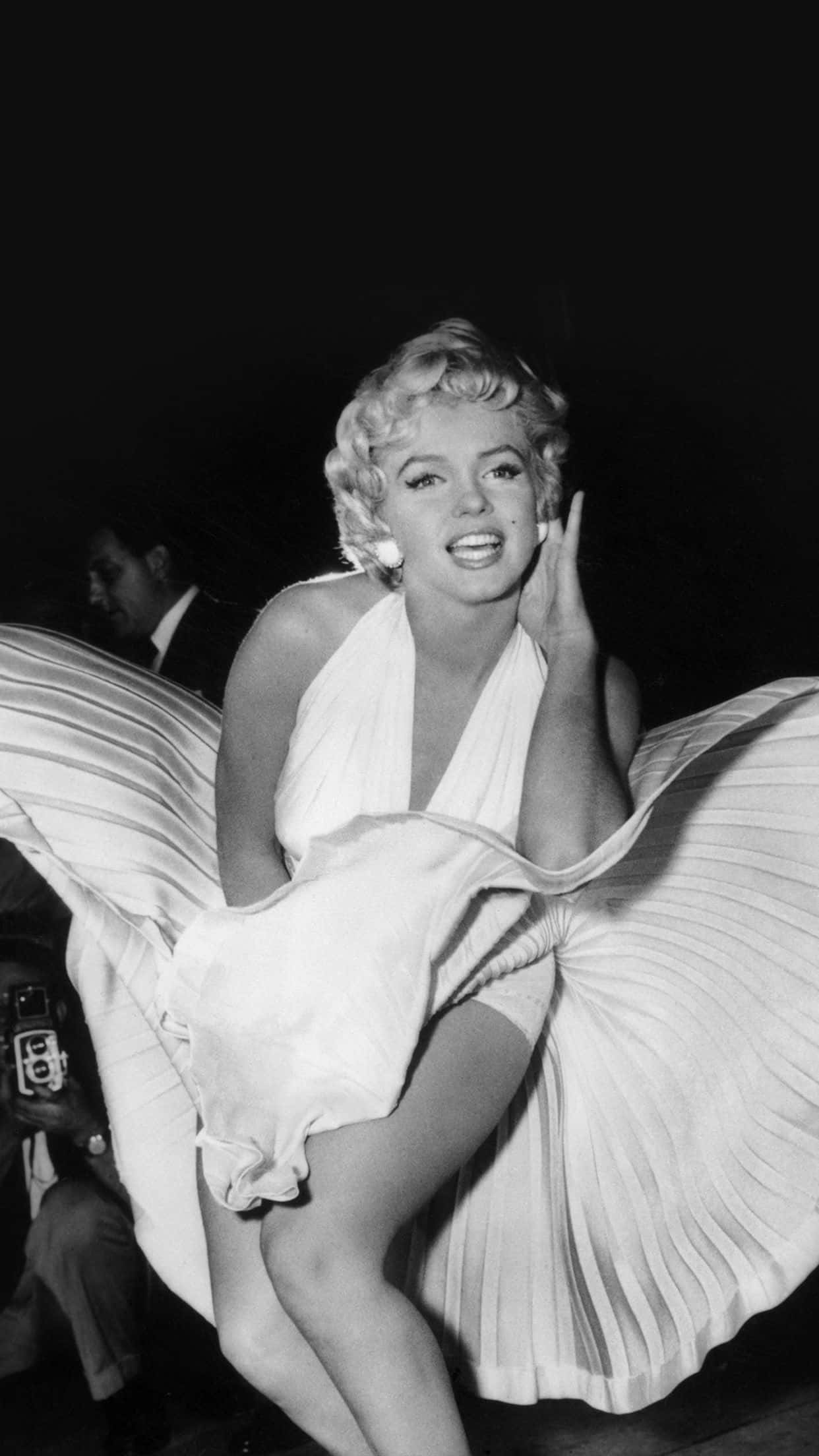Marilyn Monroe, white pleated dress, dark background, Full HD Phone Wallpaper