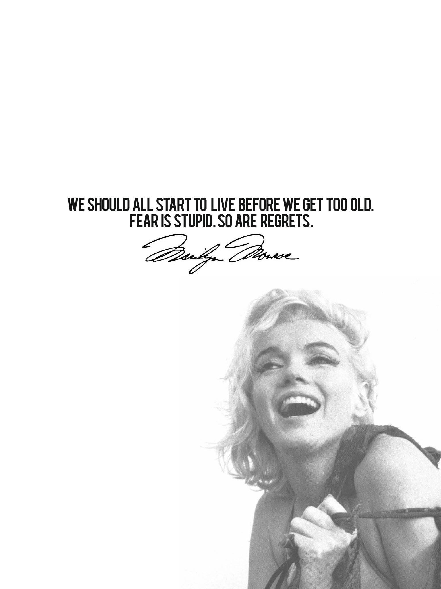 Marilyn Monroe, black and white portrait, laughing joyfully, Full HD Phone Wallpaper