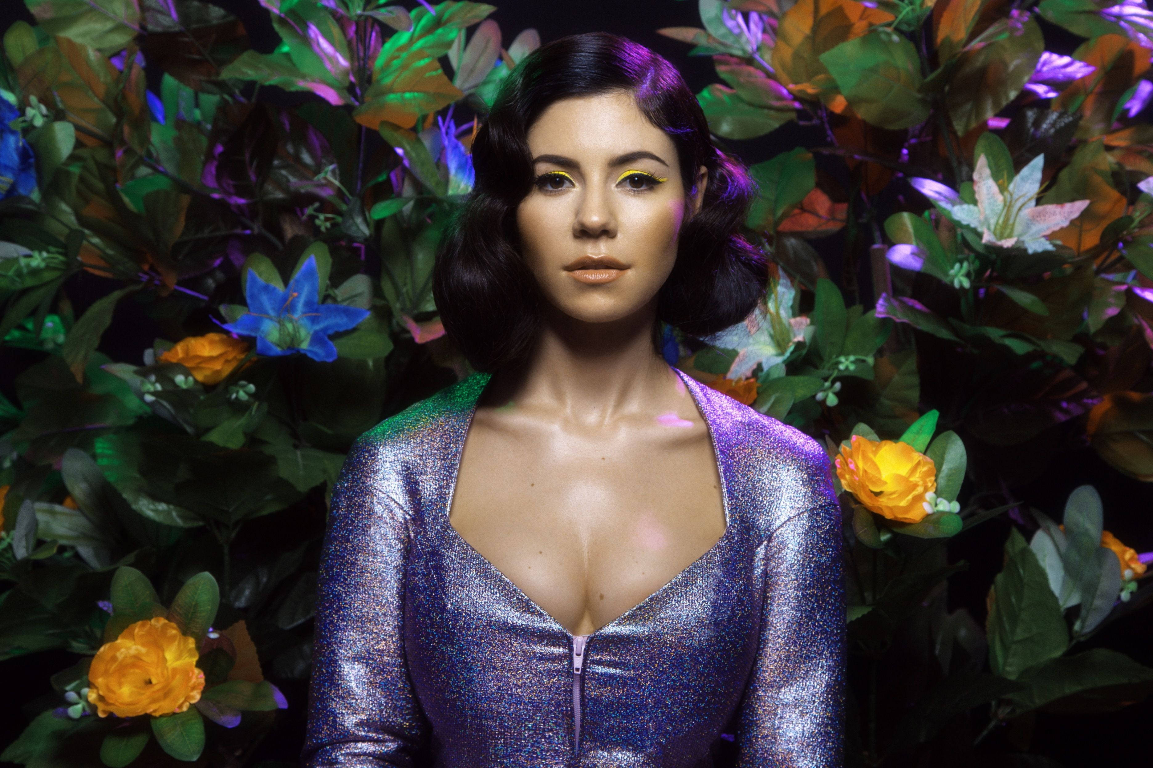 Marina and the diamonds, immortal, shimmering purple dress, 2K Desktop Wallpaper