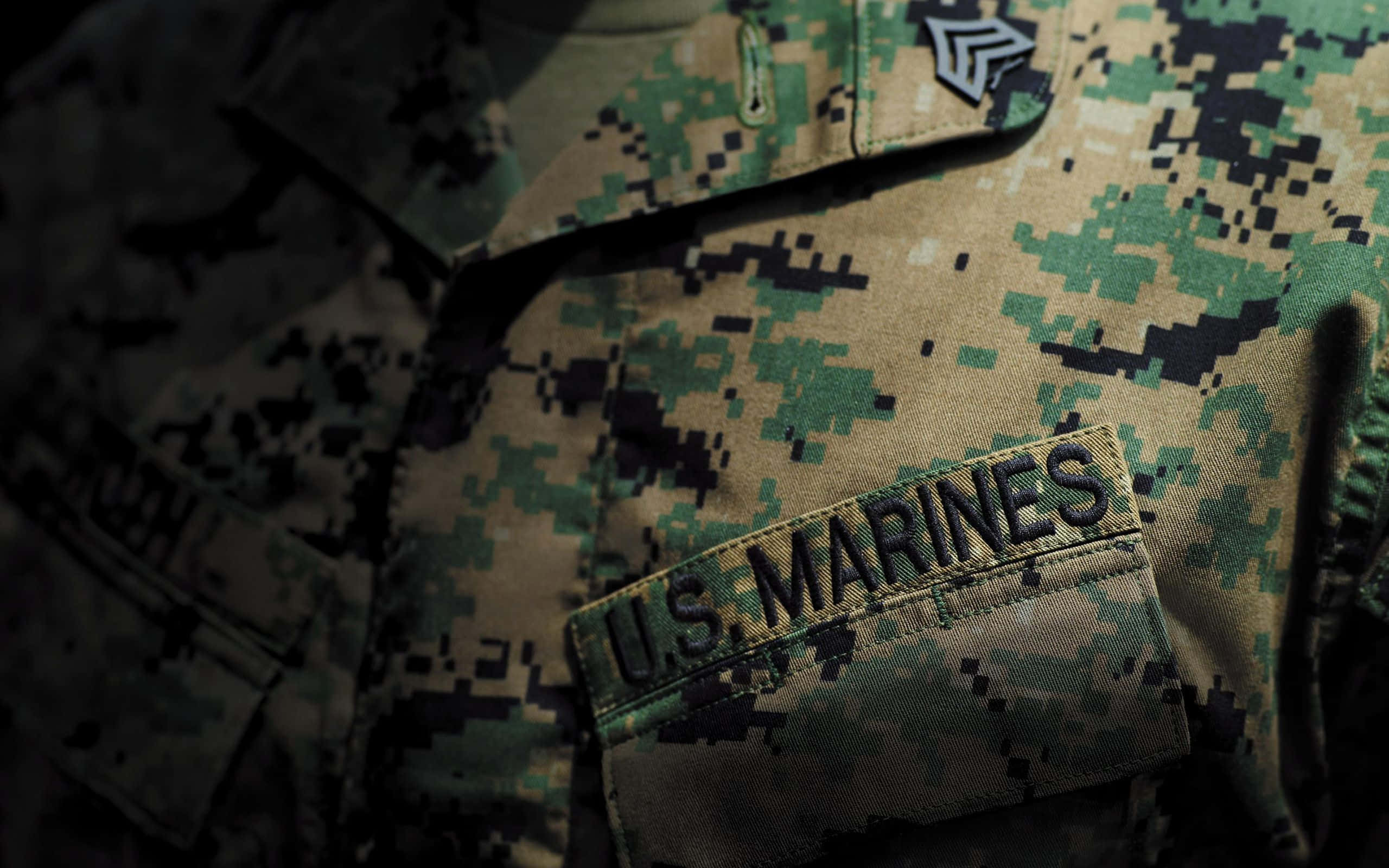 U.S. Marines, uniform patch, digital camouflage fabric, 2K Desktop Wallpaper