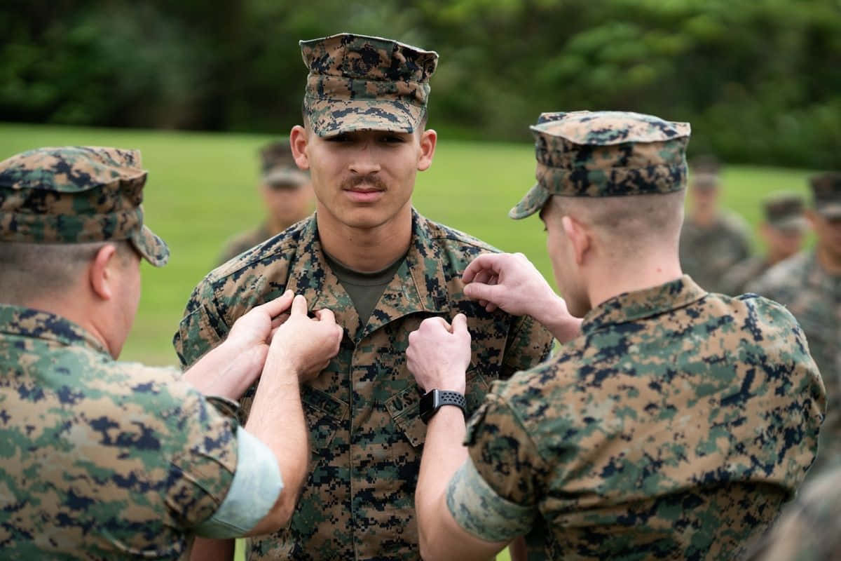 U.S. Marines, camouflage uniforms, medals, SD Desktop Wallpaper
