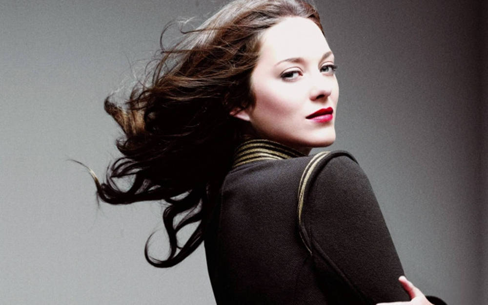 Marion Cotillard, flowing dark hair, bold red lips, SD Desktop Wallpaper
