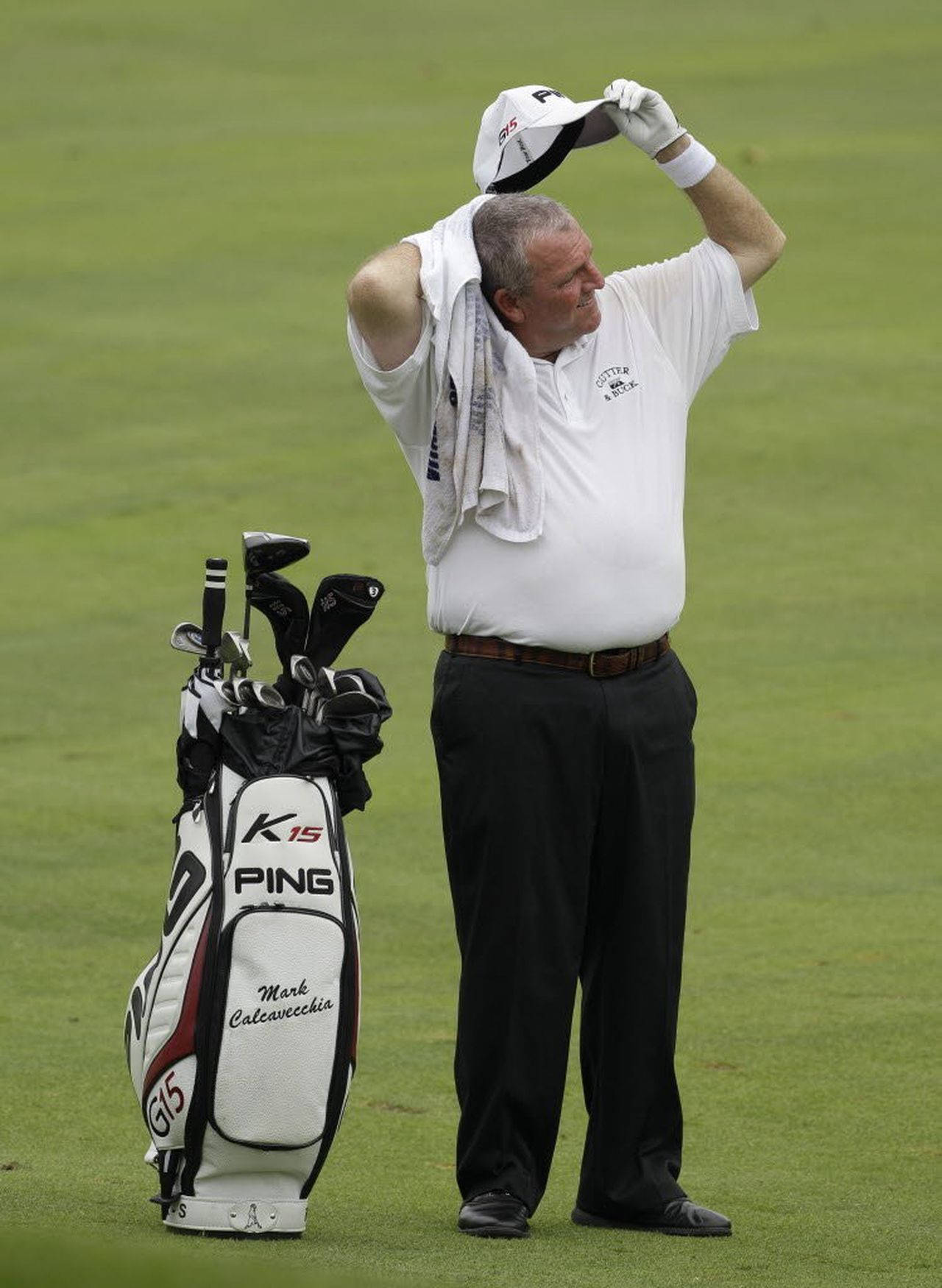 Mark Calcavecchia, golfer, sunlit green golf course, HD Phone Wallpaper