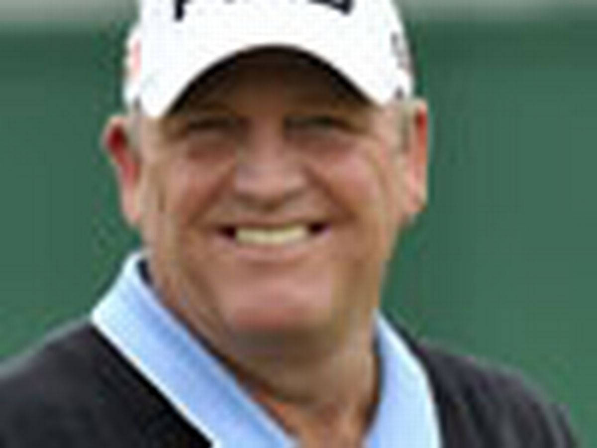 Mark Calcavecchia, white cap, blue collared shirt, SD Desktop Wallpaper