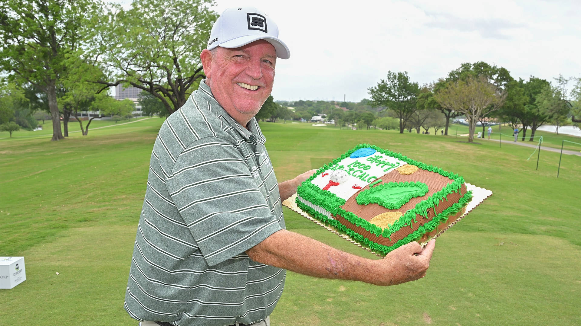 Mark Calcavecchia, striped shirt, golf-themed cake, Full HD Desktop Wallpaper