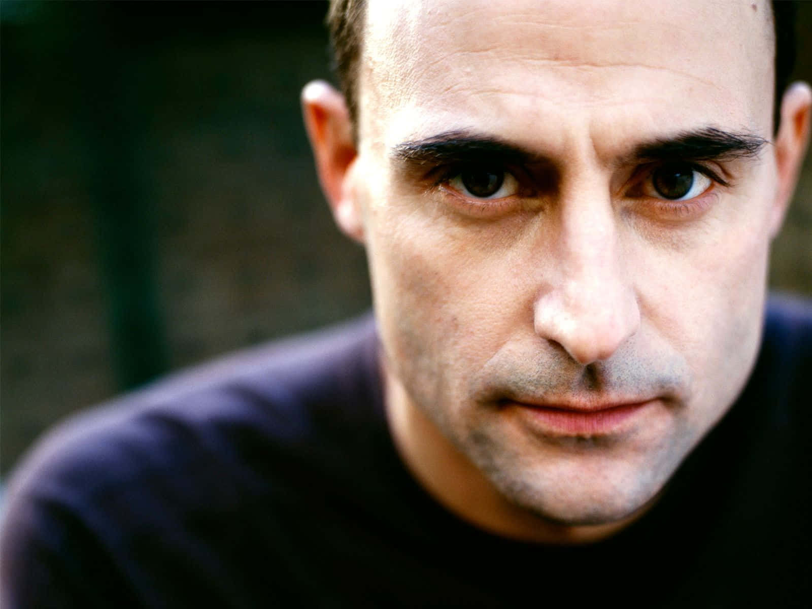 Mark strong, intense gaze, dark stubble, HD Desktop Wallpaper