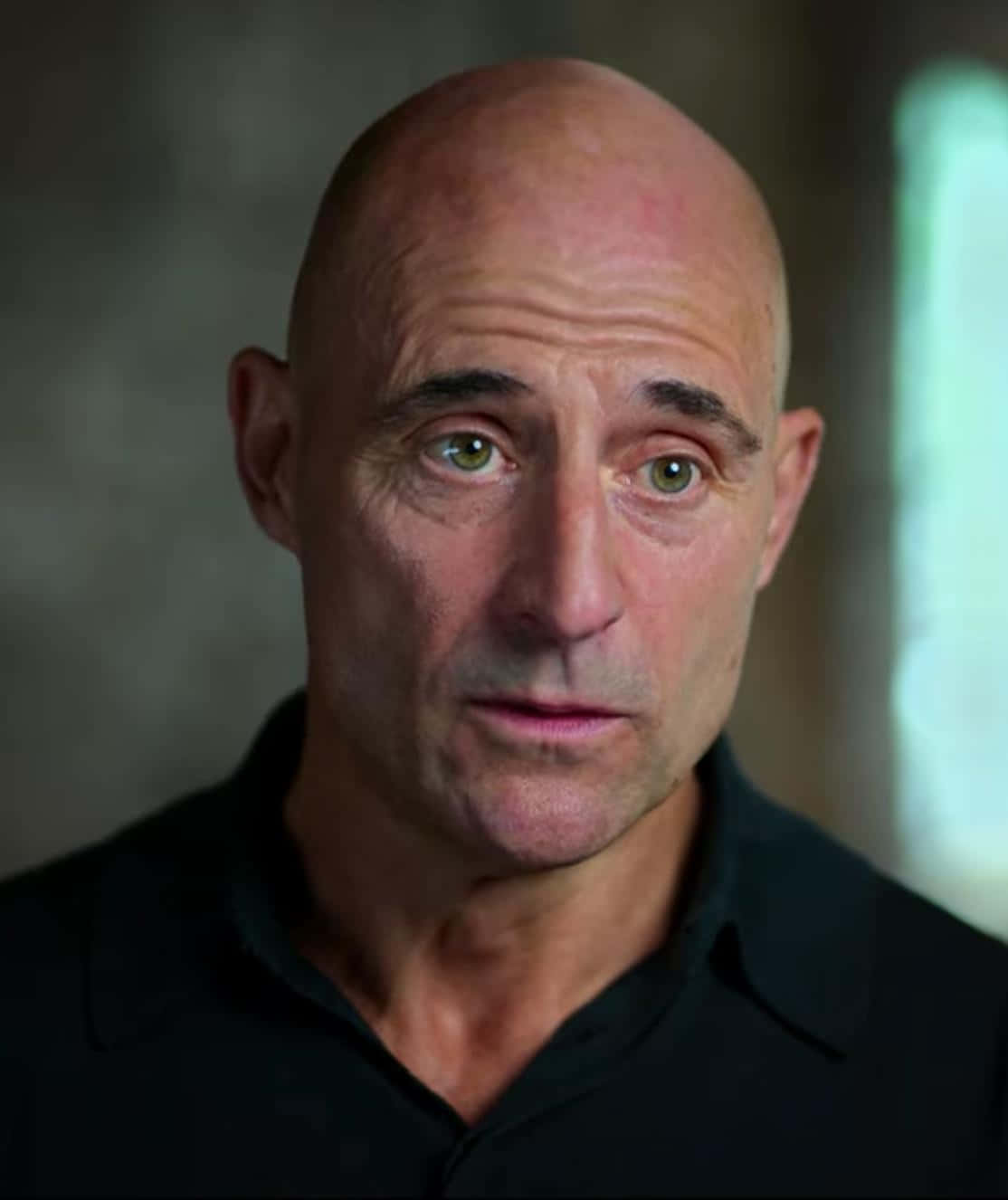 Mark Strong, bald man, intense green eyes, HD Phone Wallpaper