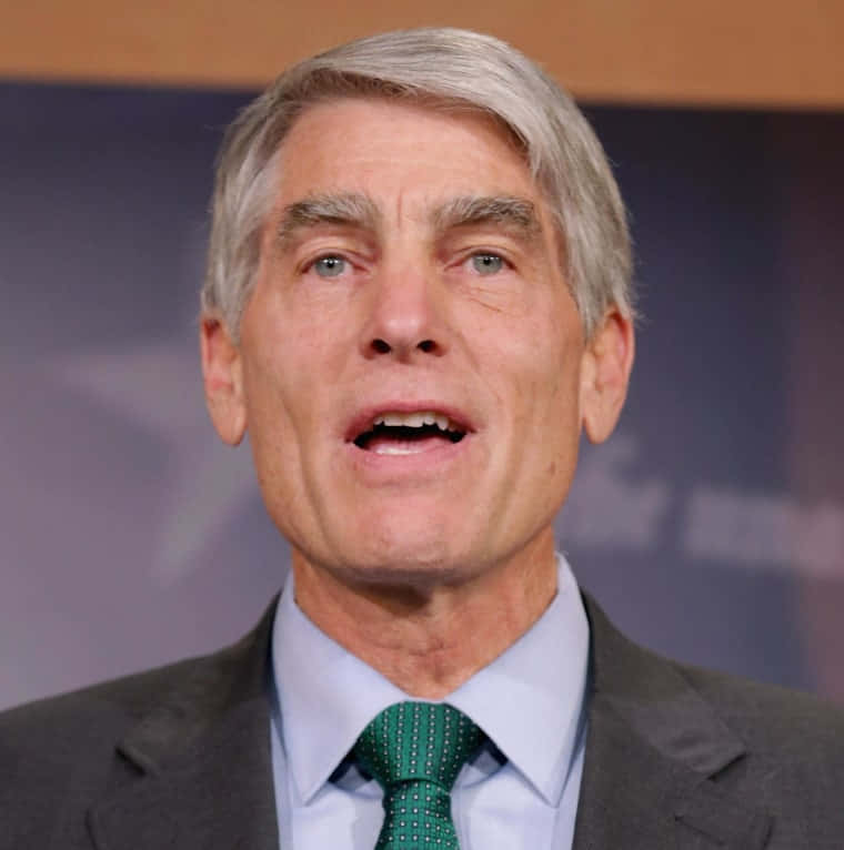 Mark Udall, gray-haired, suit, SD Phone Wallpaper
