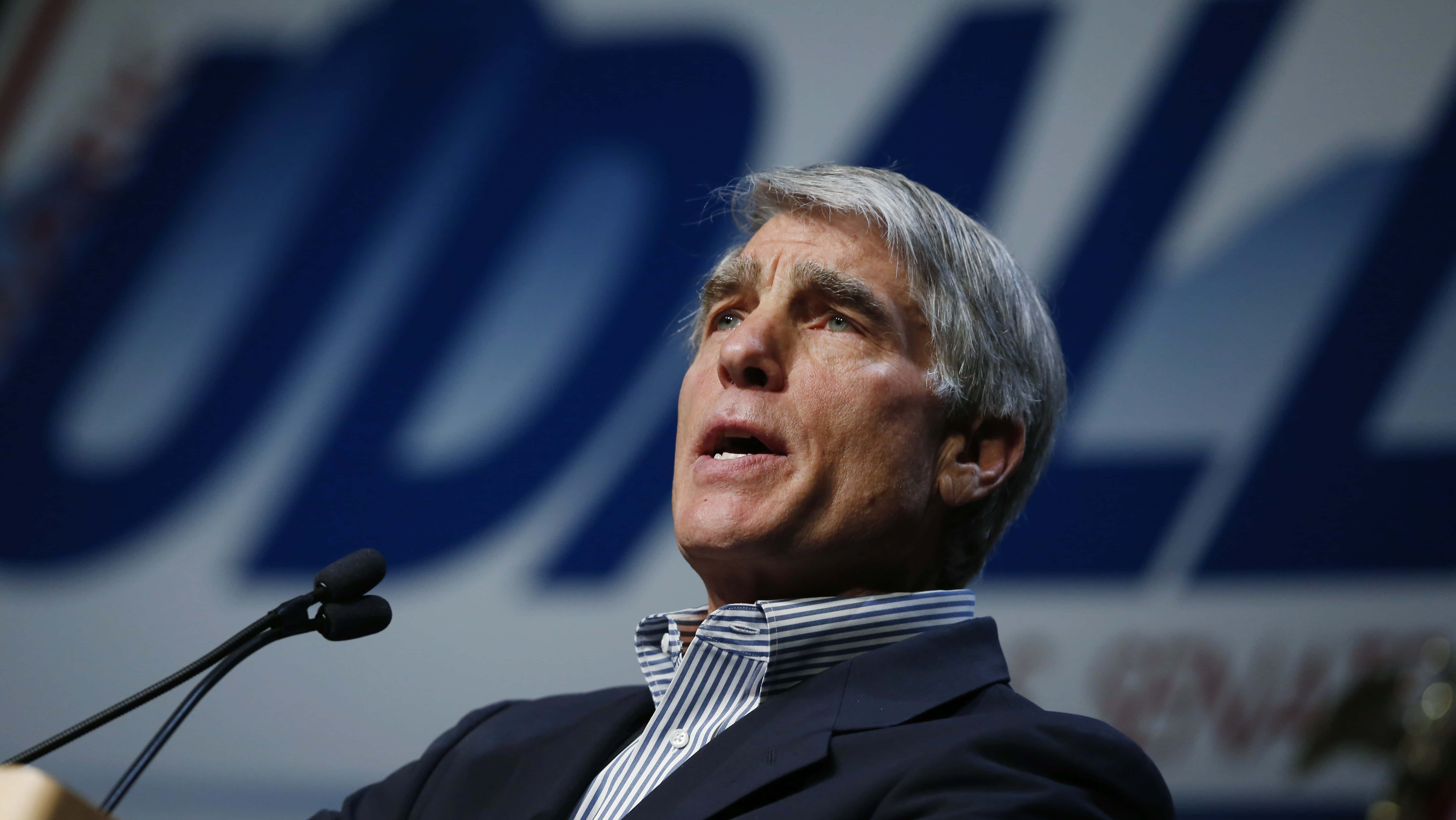 Mark Udall, suit, podium, 5K Desktop Wallpaper